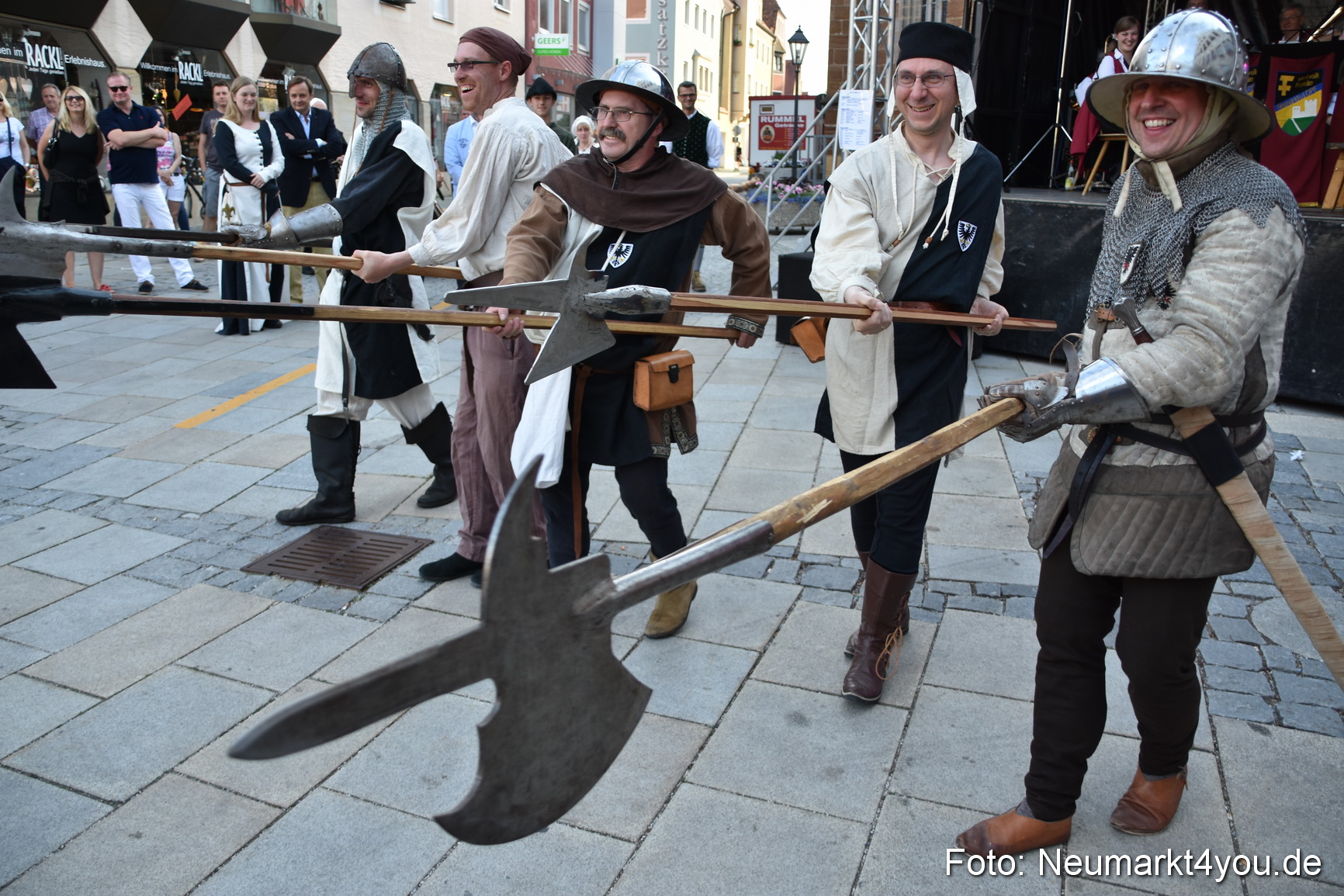 Eroeffnung Altstadtfest Neumarkt 2015 0010