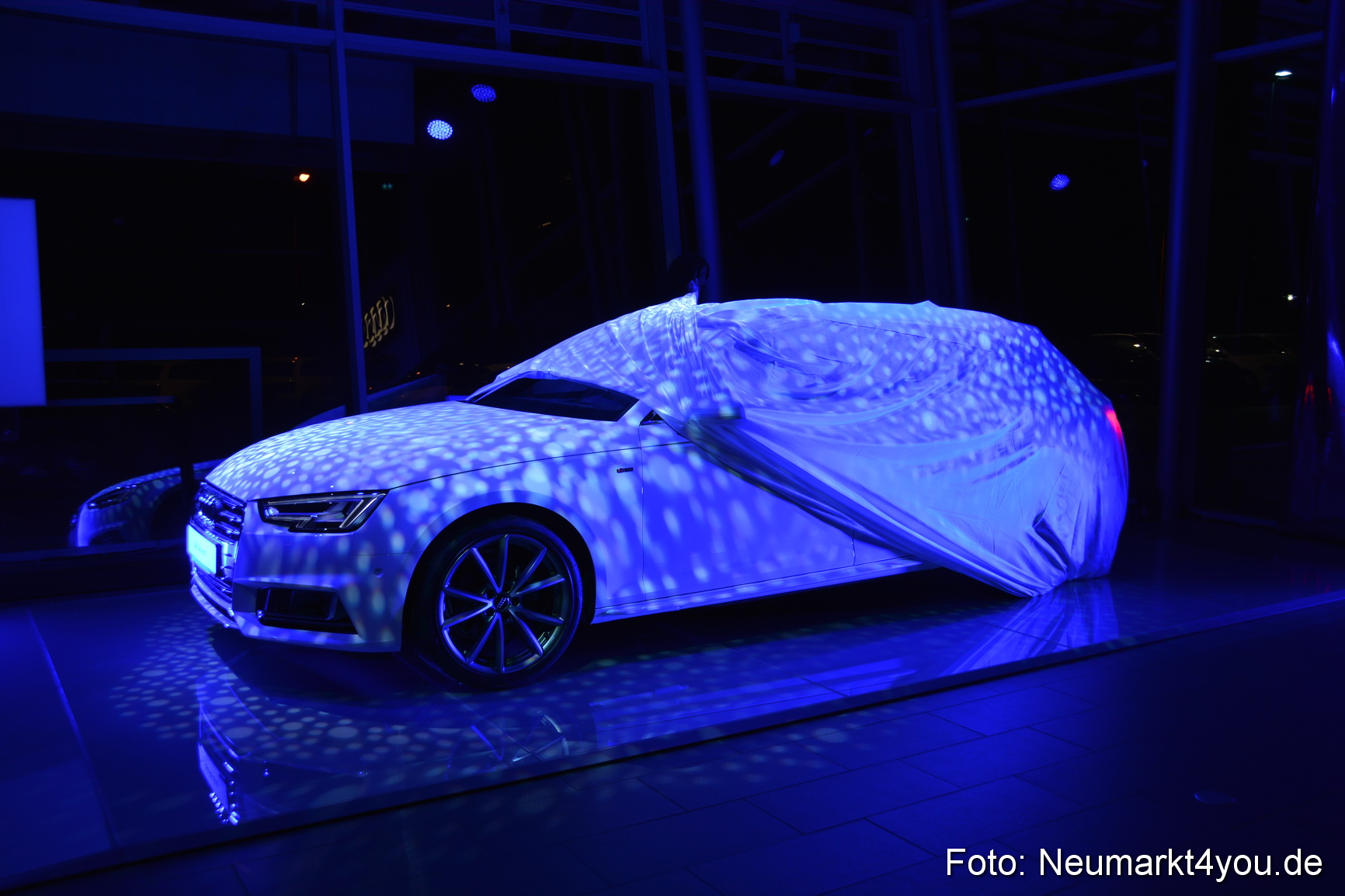 Audi A4 Premiere Autohaus fischer 131115 0064