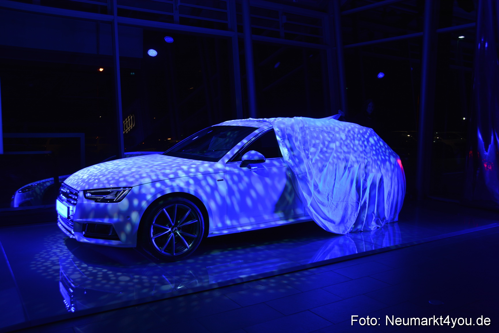 Audi A4 Premiere Autohaus fischer 131115 0065