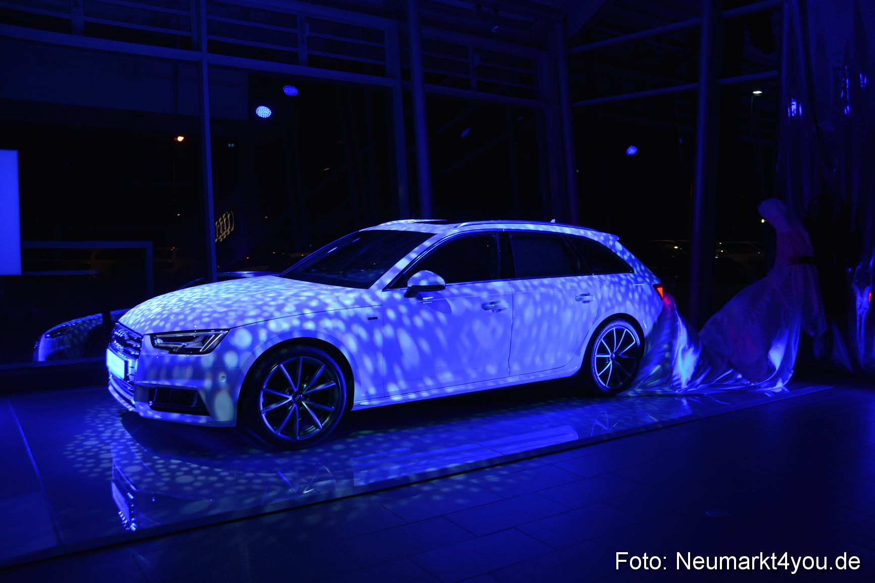 Audi A4 Premiere Autohaus fischer 131115 0067