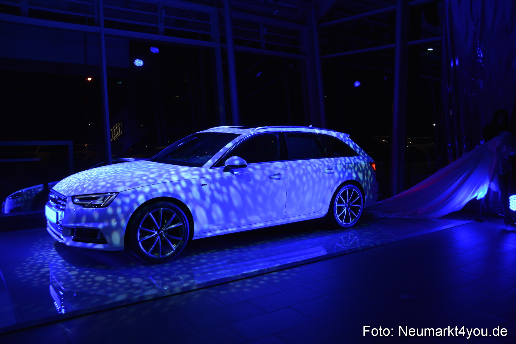 Audi A4 Premiere Autohaus fischer 131115 0068