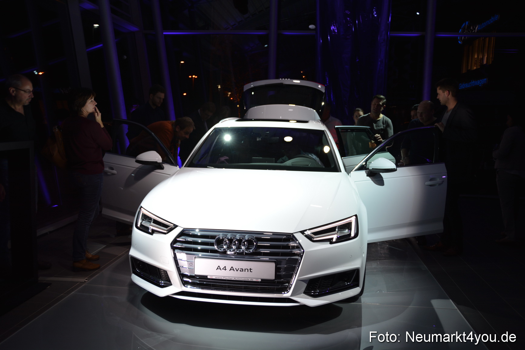 Audi A4 Premiere Autohaus fischer 131115 0075