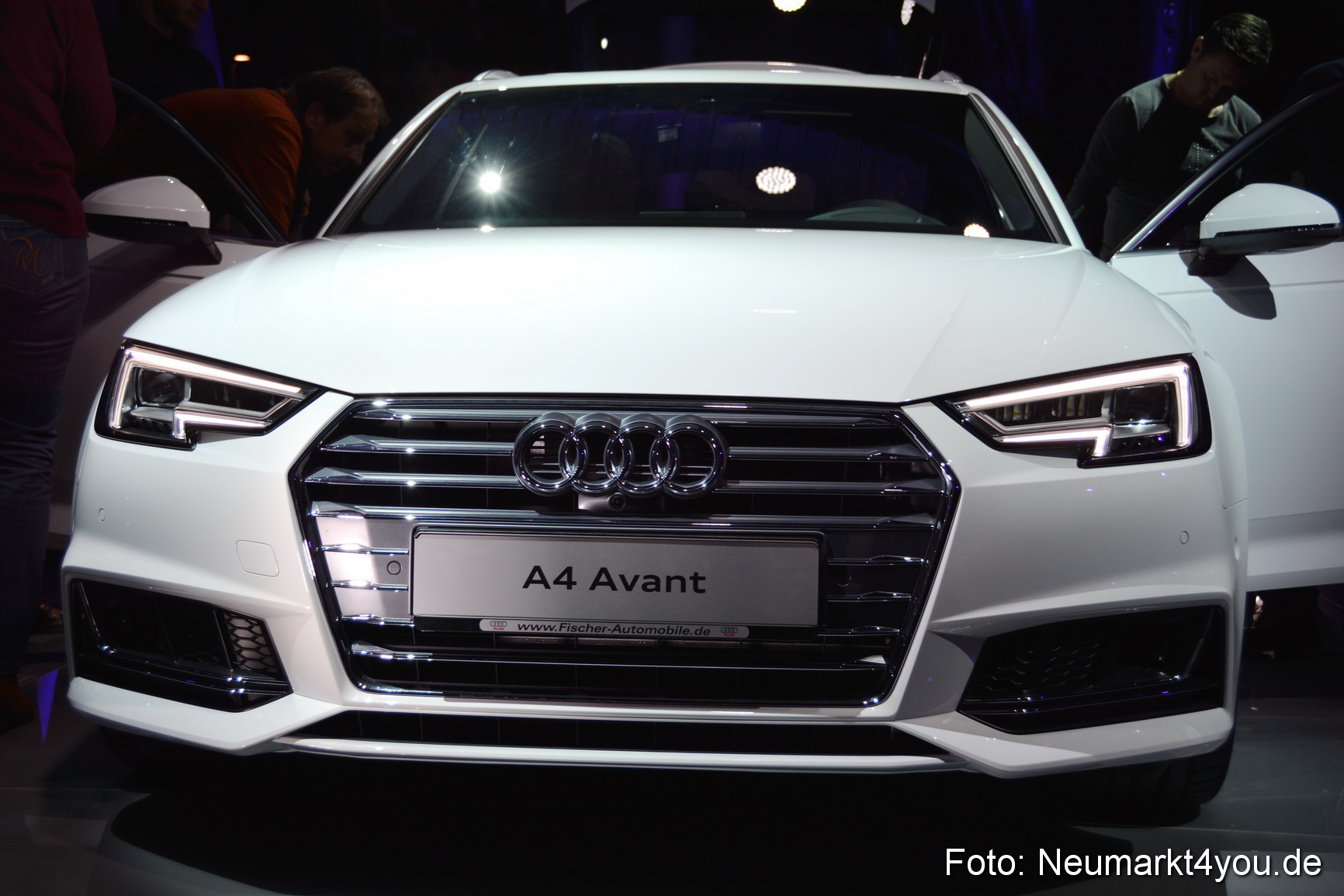 Audi A4 Premiere Autohaus fischer 131115 0076