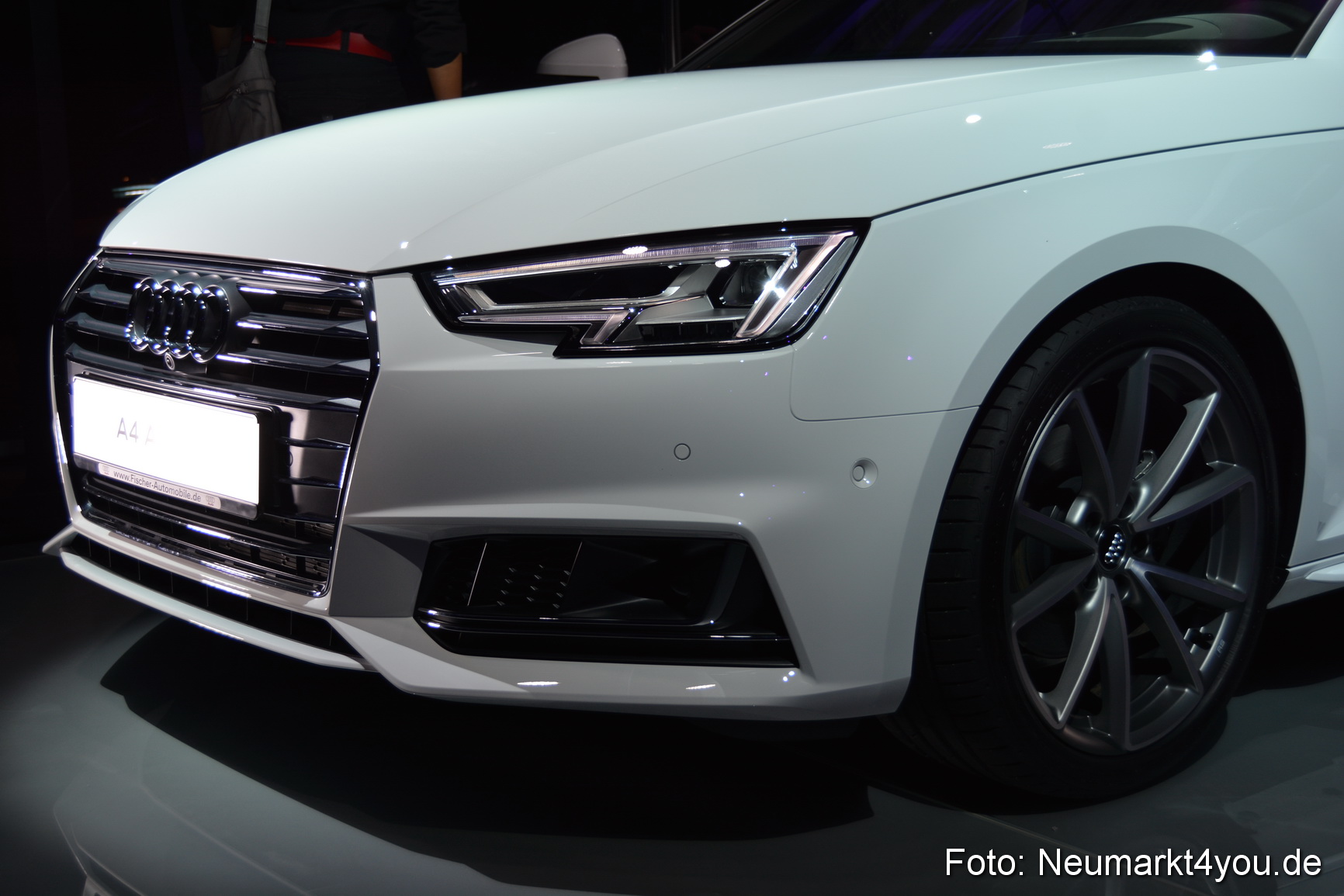 Audi A4 Premiere Autohaus fischer 131115 0080