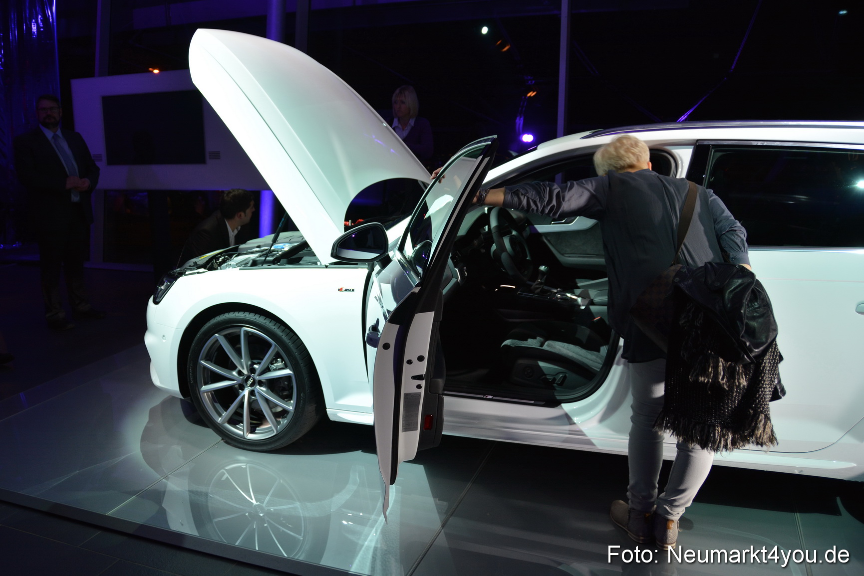 Audi A4 Premiere Autohaus fischer 131115 0114