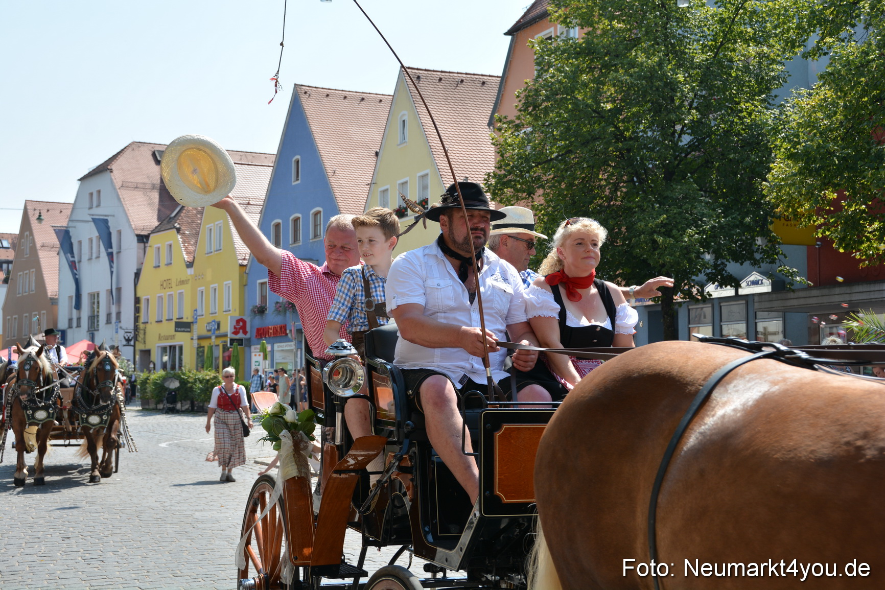 Volksfestzug Neumarkt 2015 0100