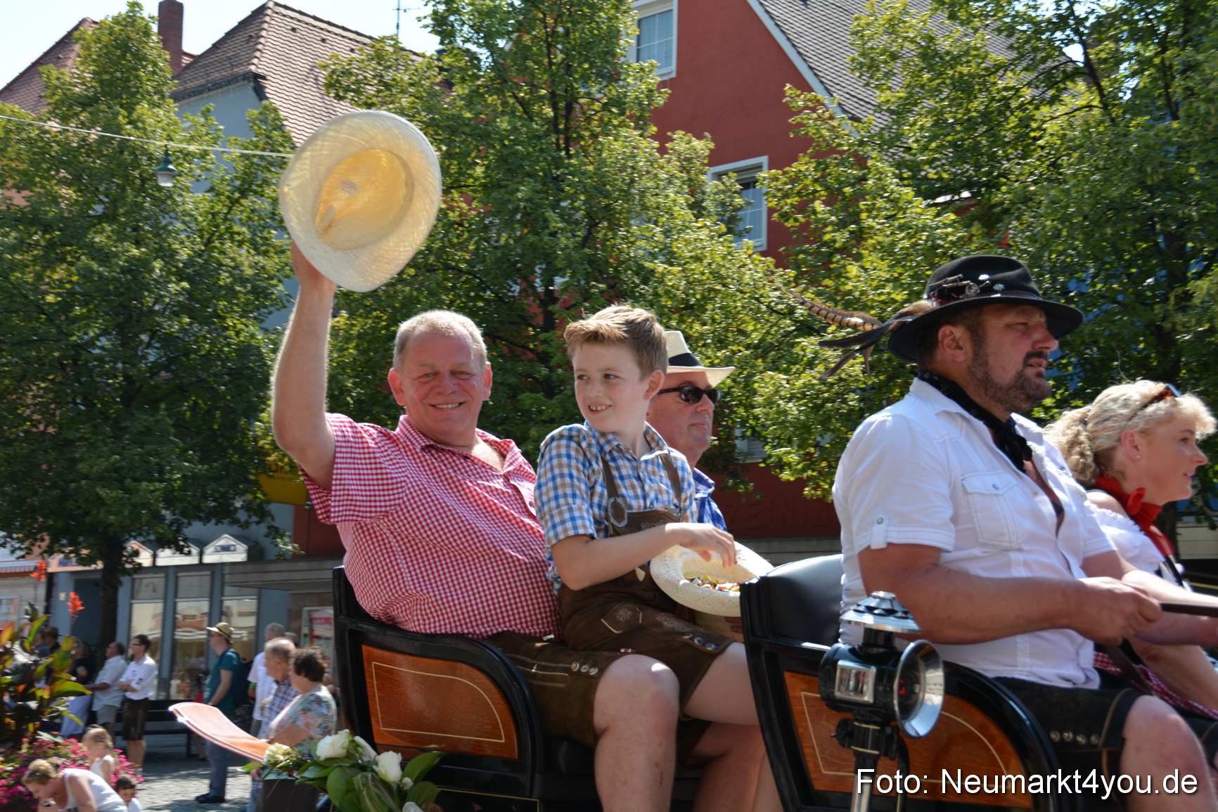 Volksfestzug Neumarkt 2015 0101