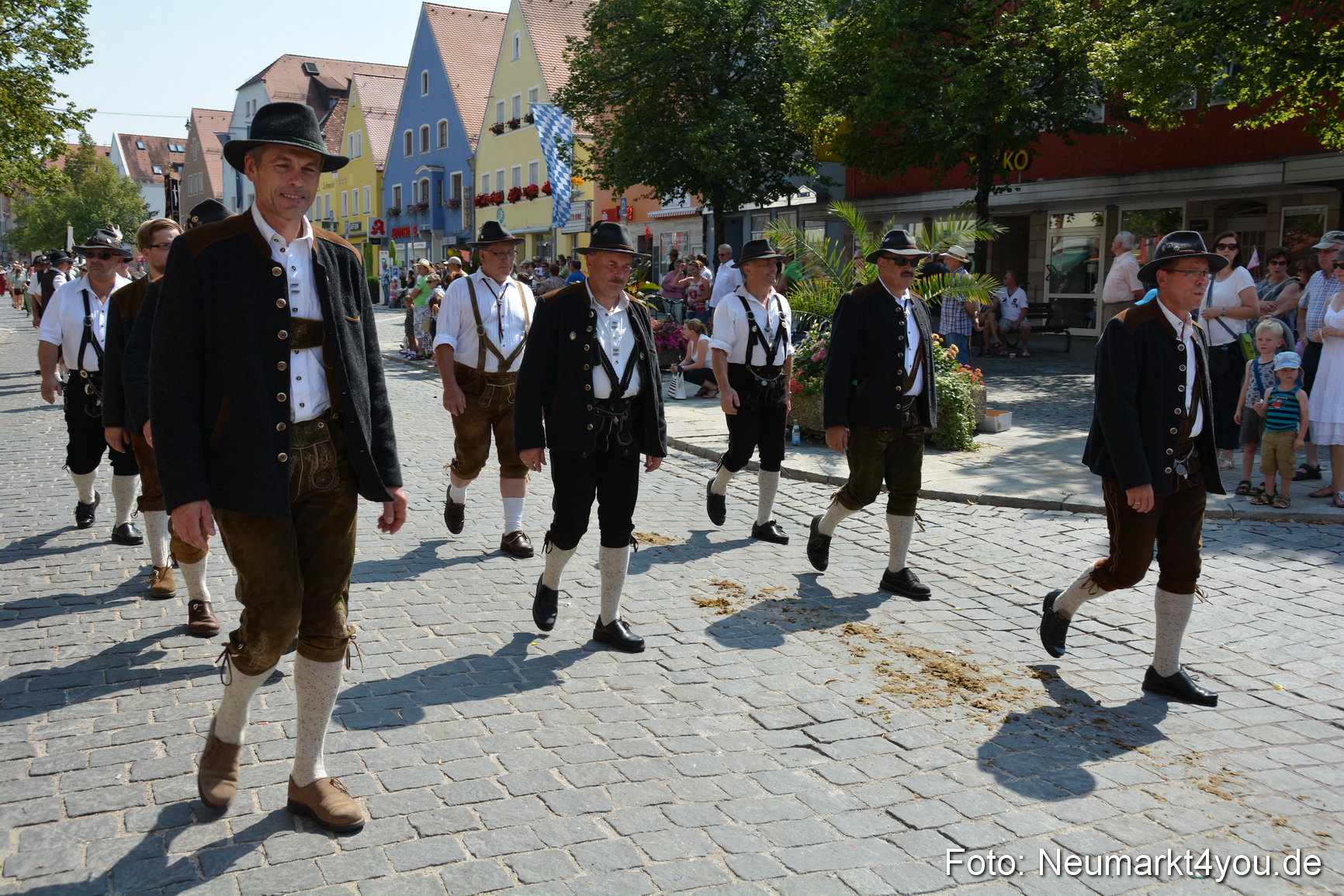 Volksfestzug Neumarkt 2015 0425