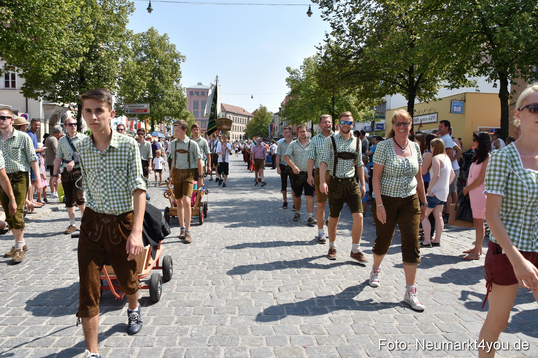 Volksfestzug Neumarkt 2015 0431
