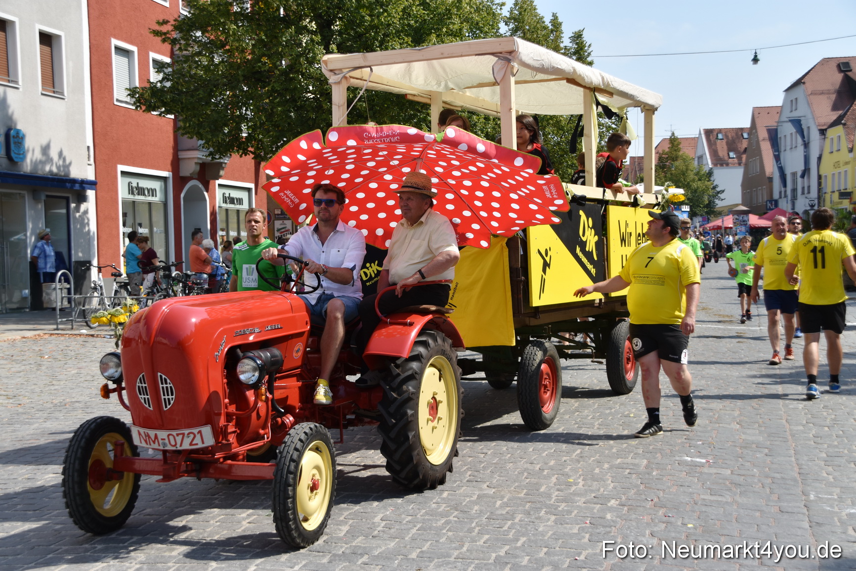 Volksfestzug Neumarkt 2015 0775