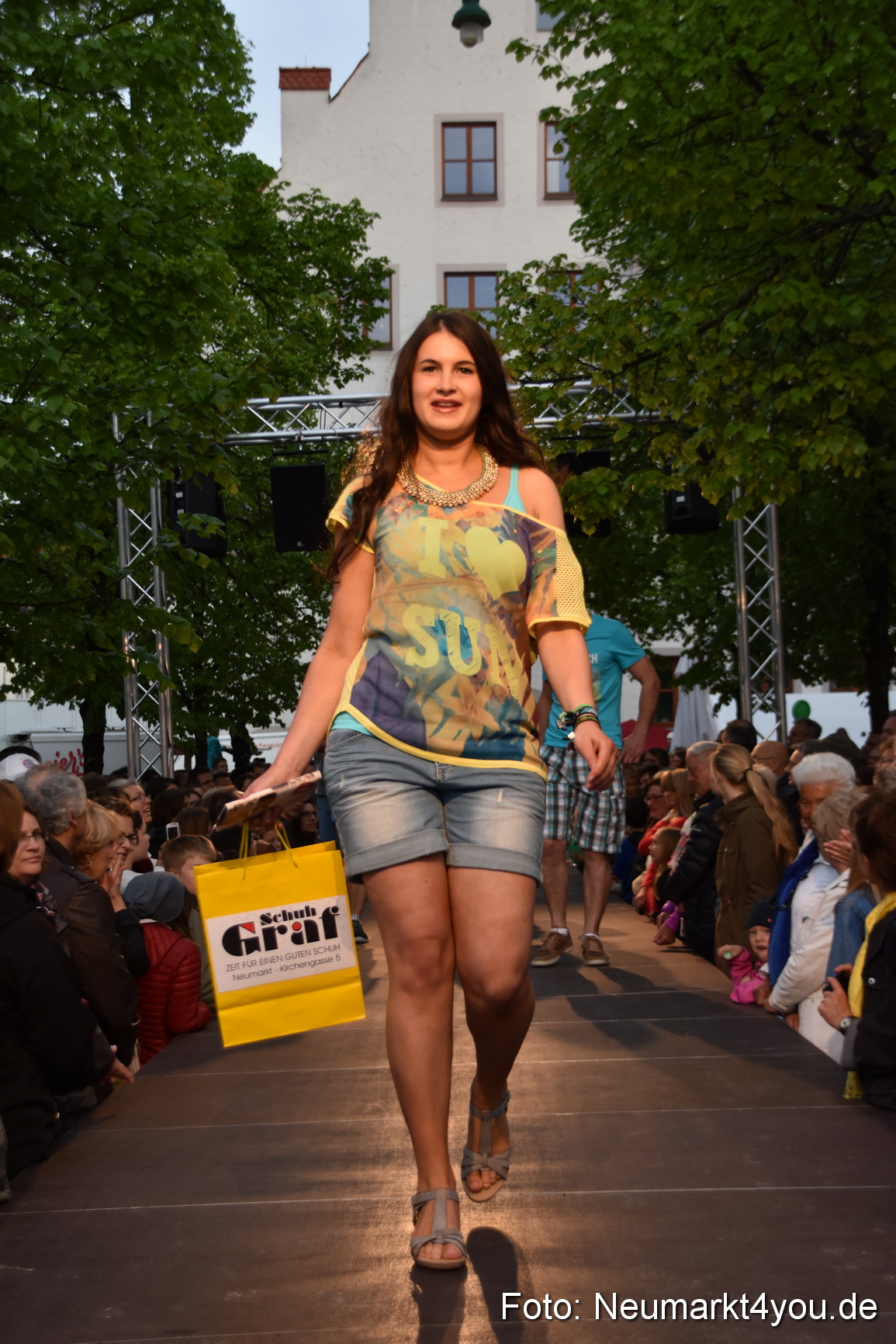 Modenschau Nacht der Sinne Neumarkt 090515 0007