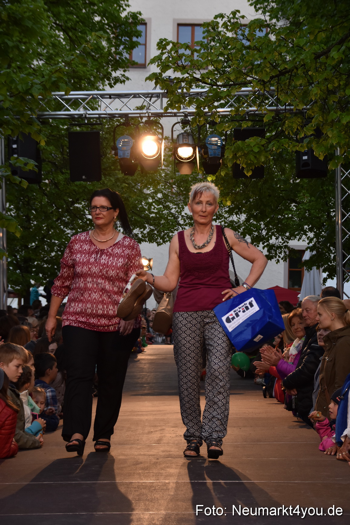 Modenschau Nacht der Sinne Neumarkt 090515 0011