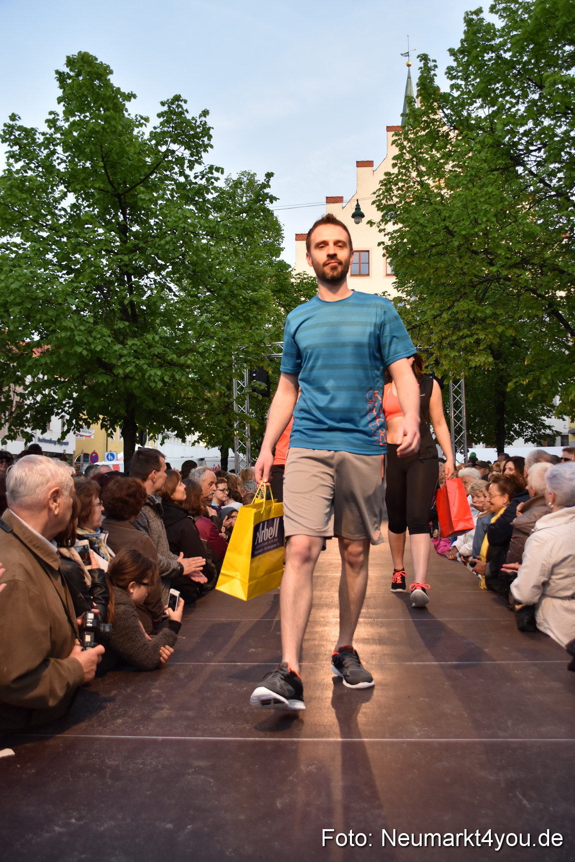 Modenschau Nacht der Sinne Neumarkt 090515 0020