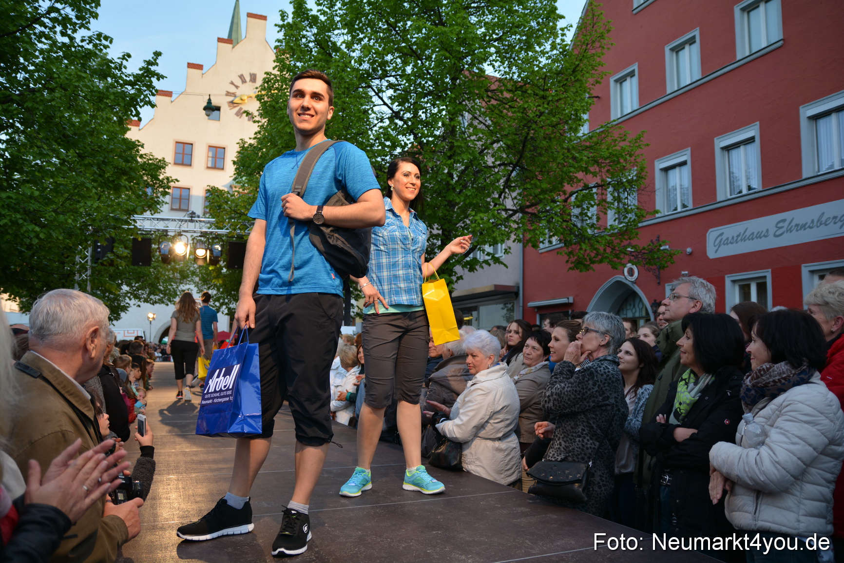 Modenschau Nacht der Sinne Neumarkt 090515 0021