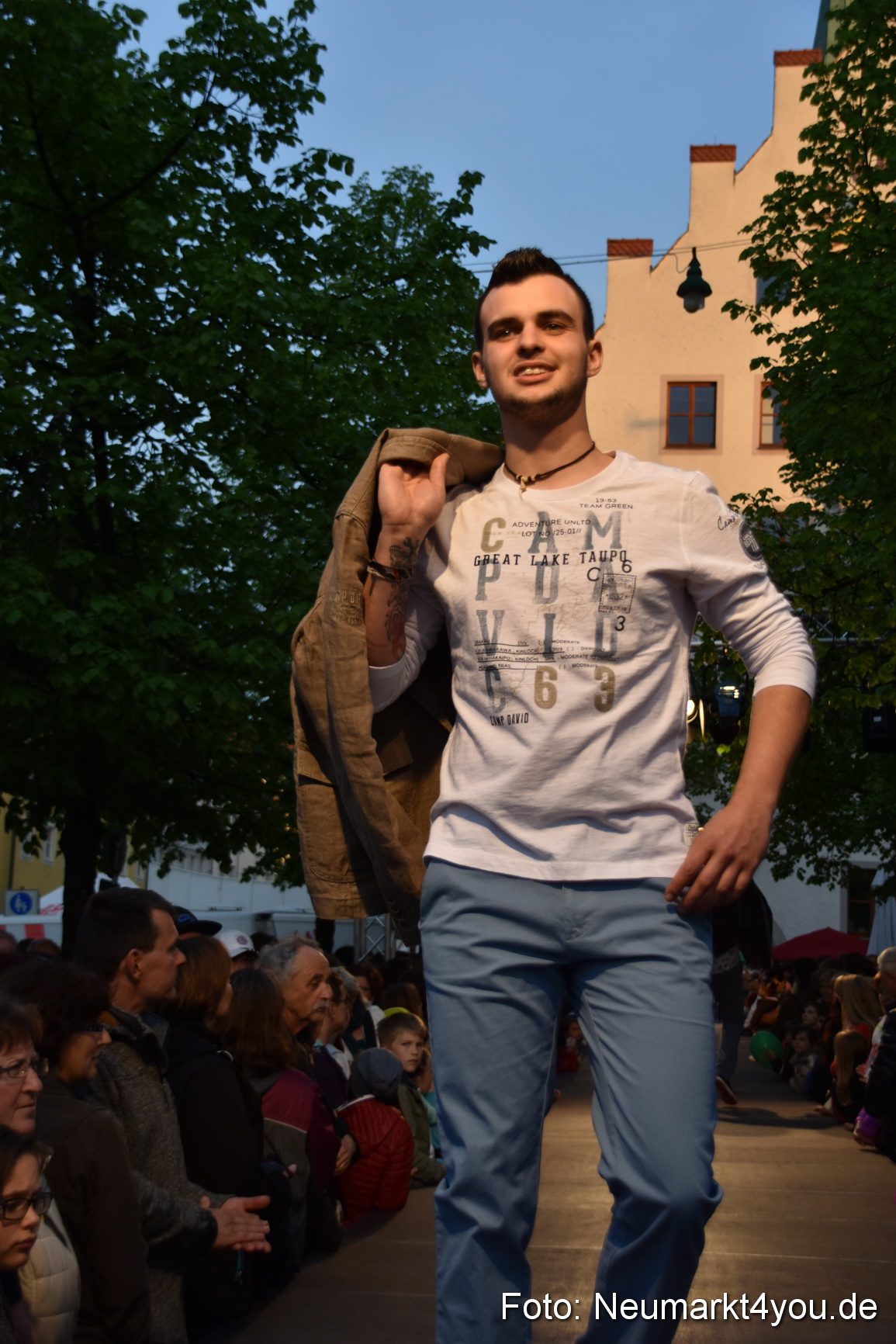 Modenschau Nacht der Sinne Neumarkt 090515 0046