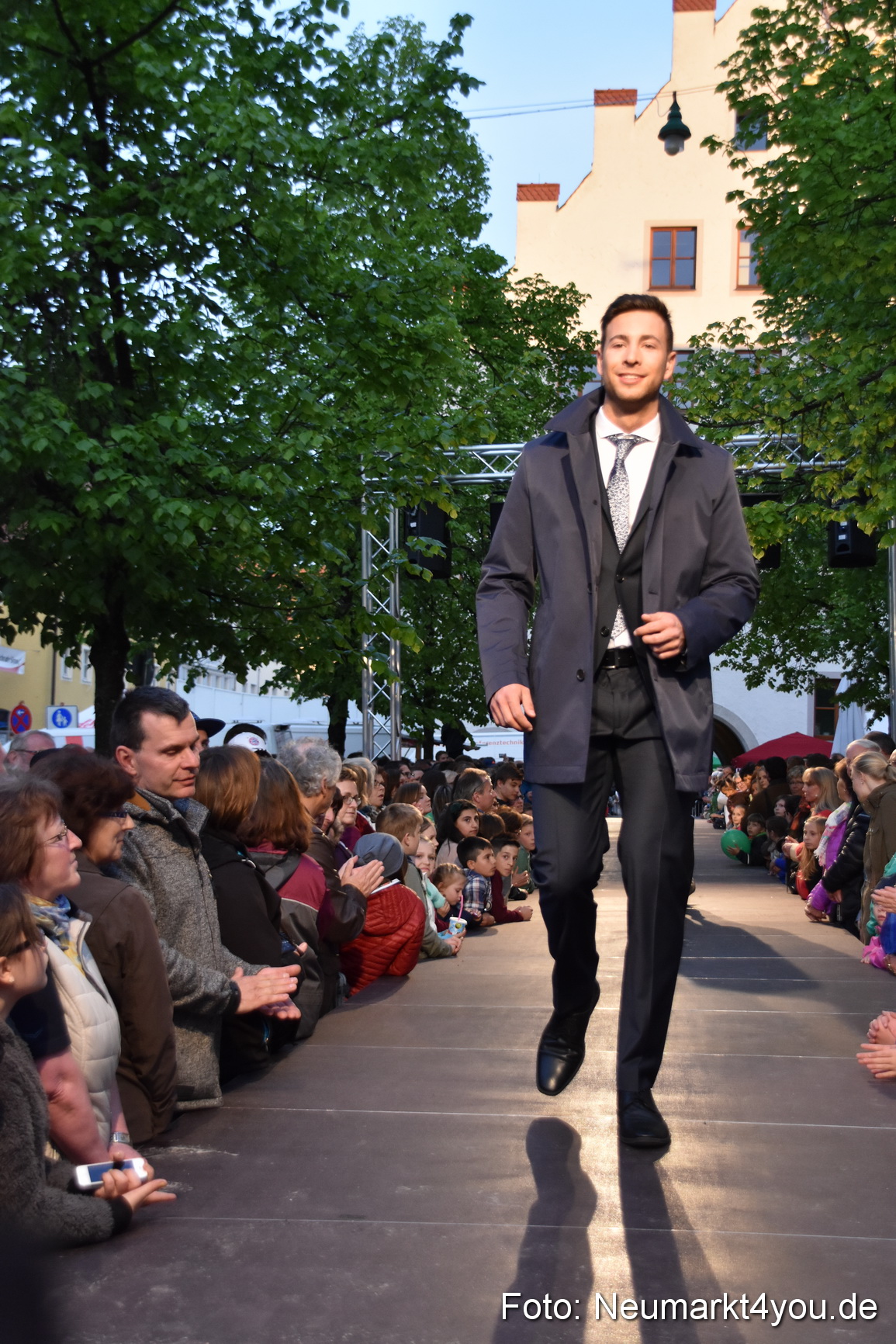 Modenschau Nacht der Sinne Neumarkt 090515 0052