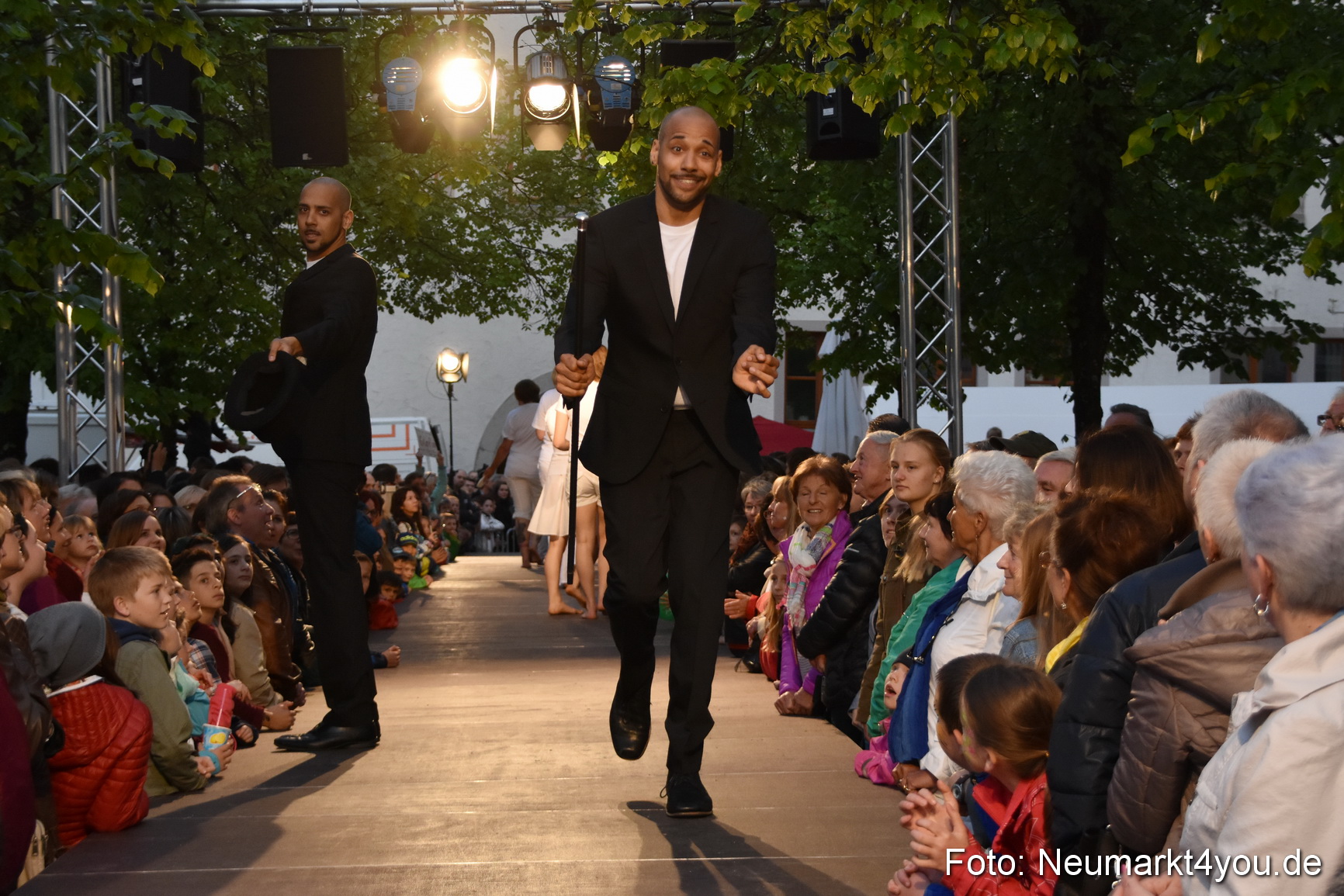 Modenschau Nacht der Sinne Neumarkt 090515 0065