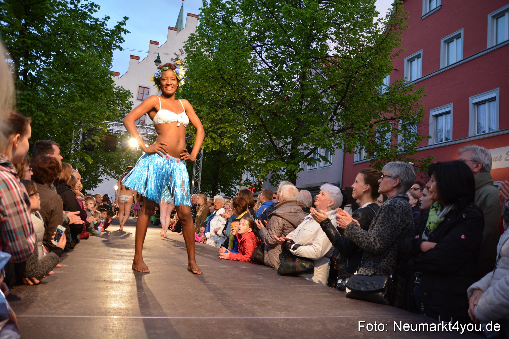 Modenschau Nacht der Sinne Neumarkt 090515 0087