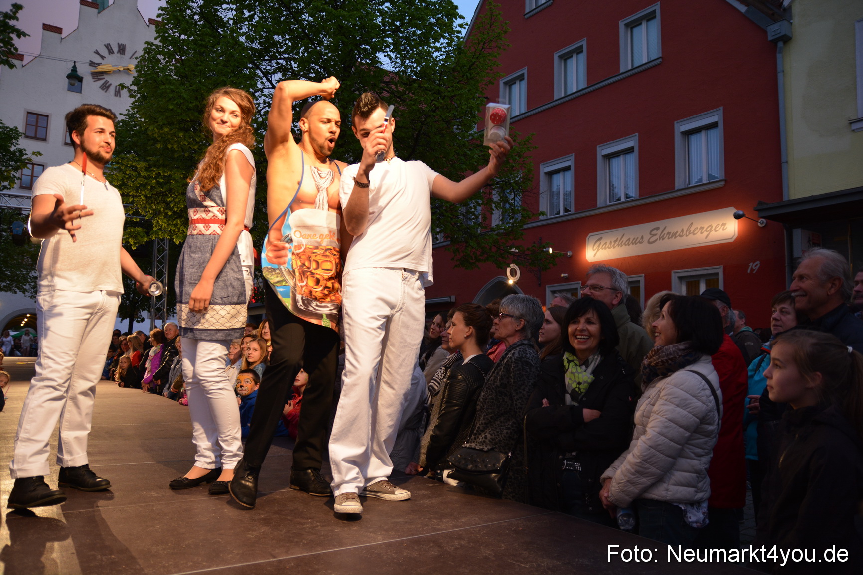 Modenschau Nacht der Sinne Neumarkt 090515 0099