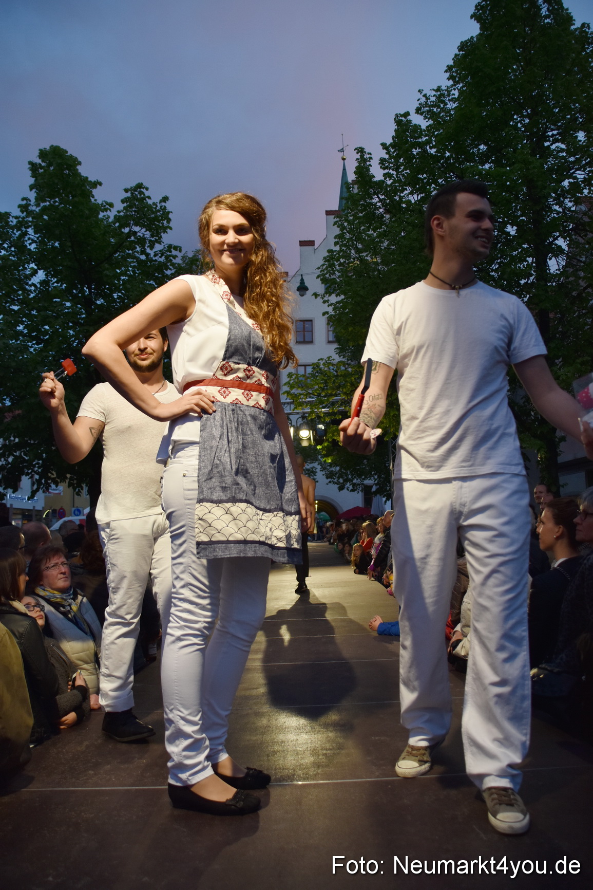 Modenschau Nacht der Sinne Neumarkt 090515 0100