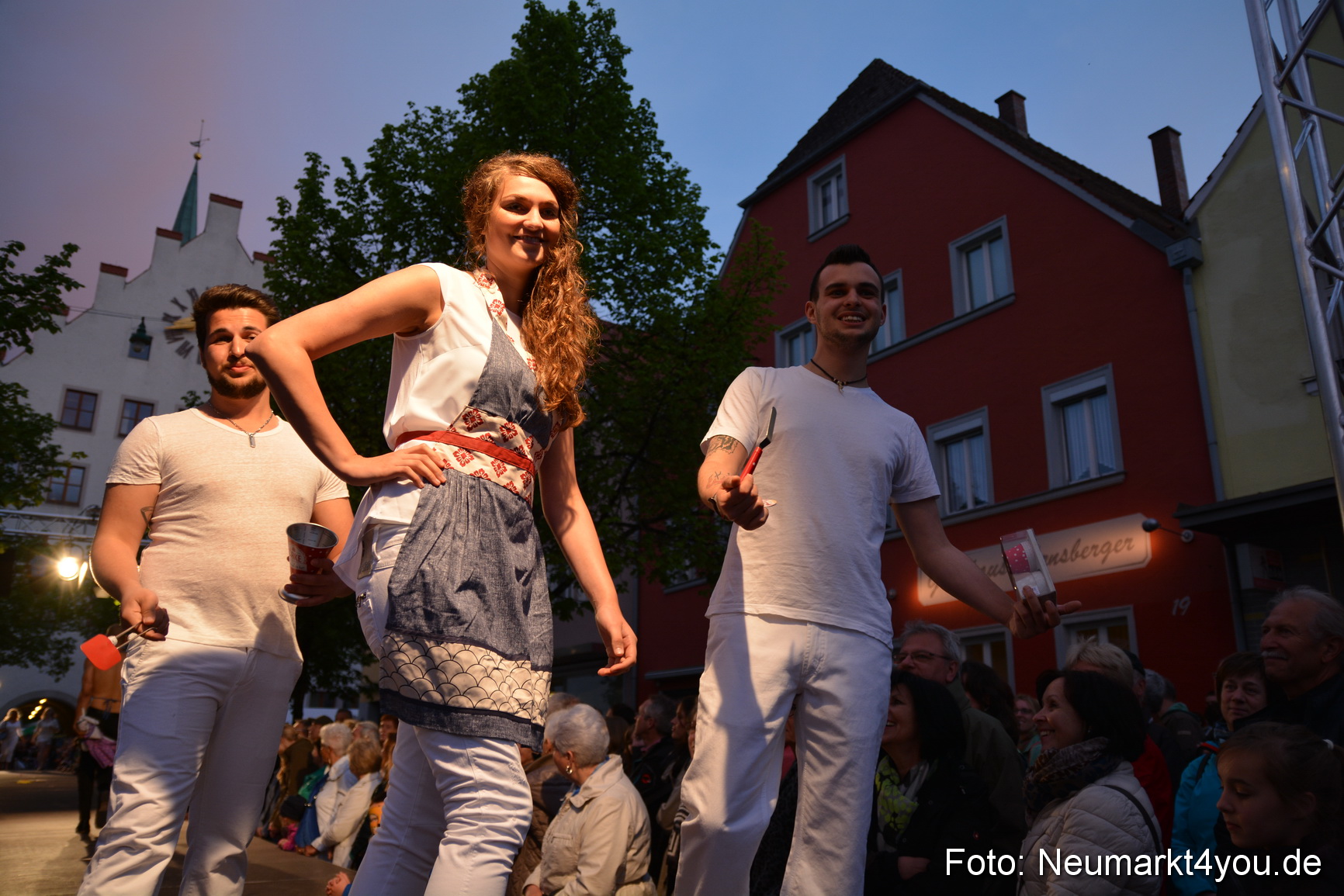 Modenschau Nacht der Sinne Neumarkt 090515 0101