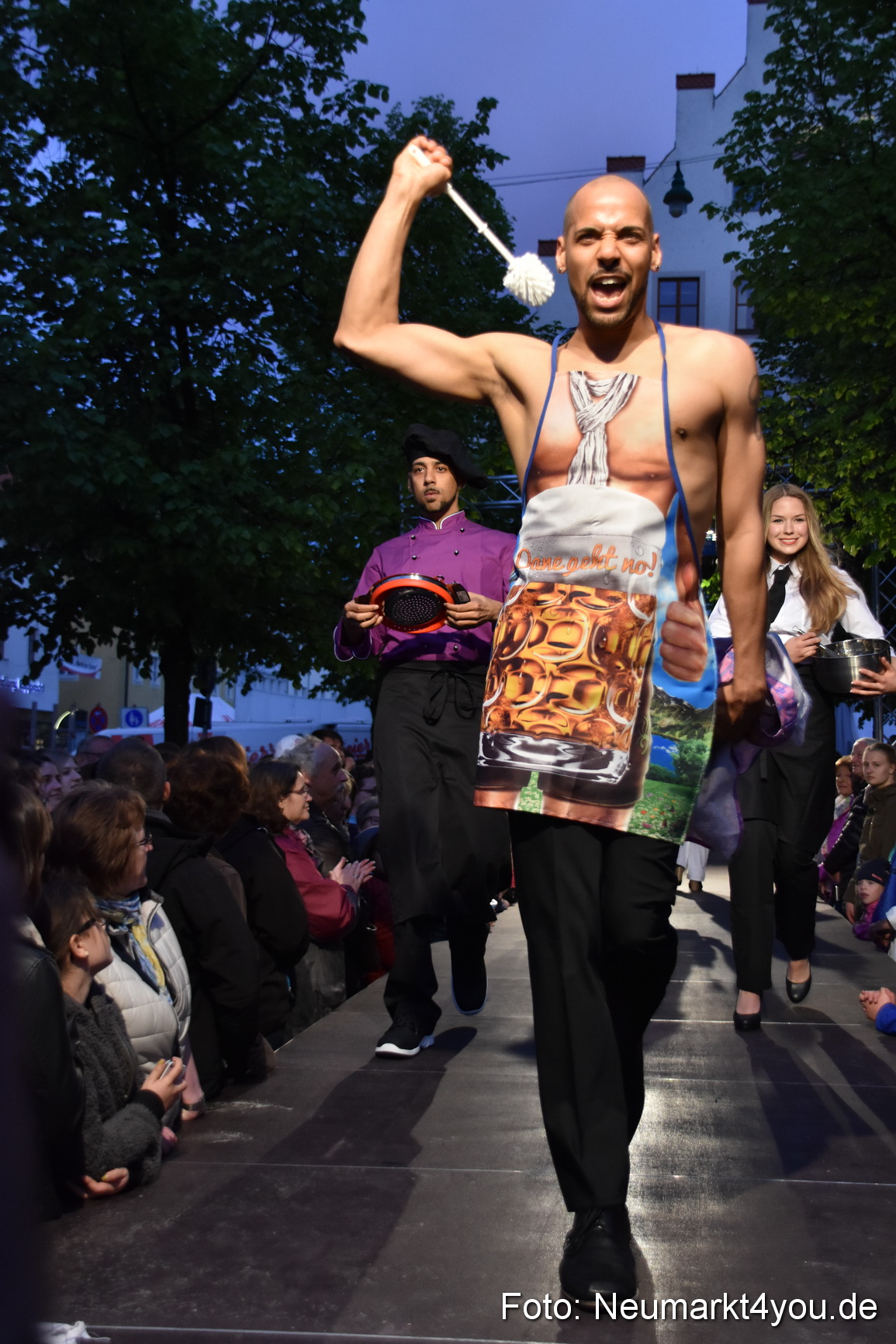 Modenschau Nacht der Sinne Neumarkt 090515 0113