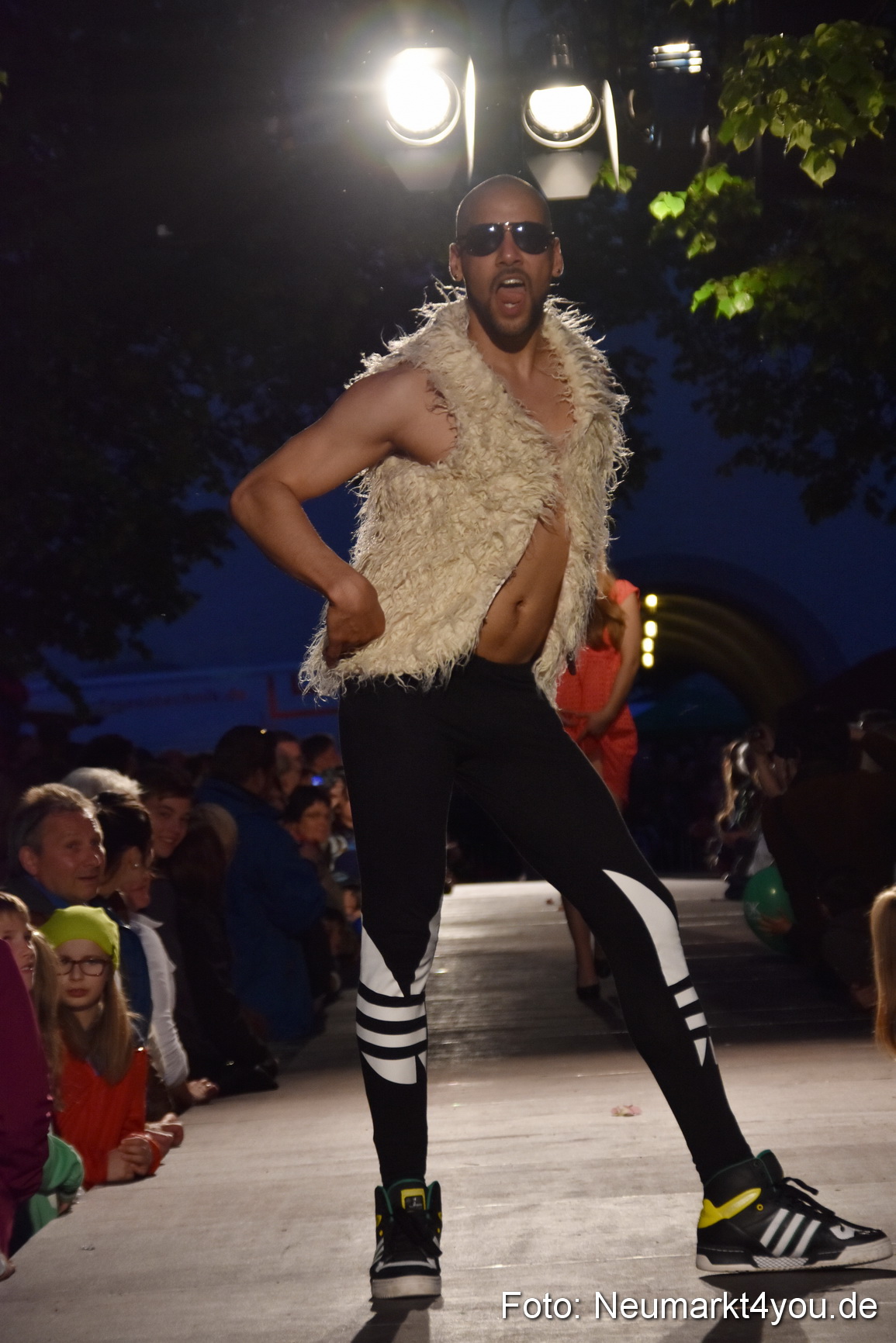 Modenschau Nacht der Sinne Neumarkt 090515 0151