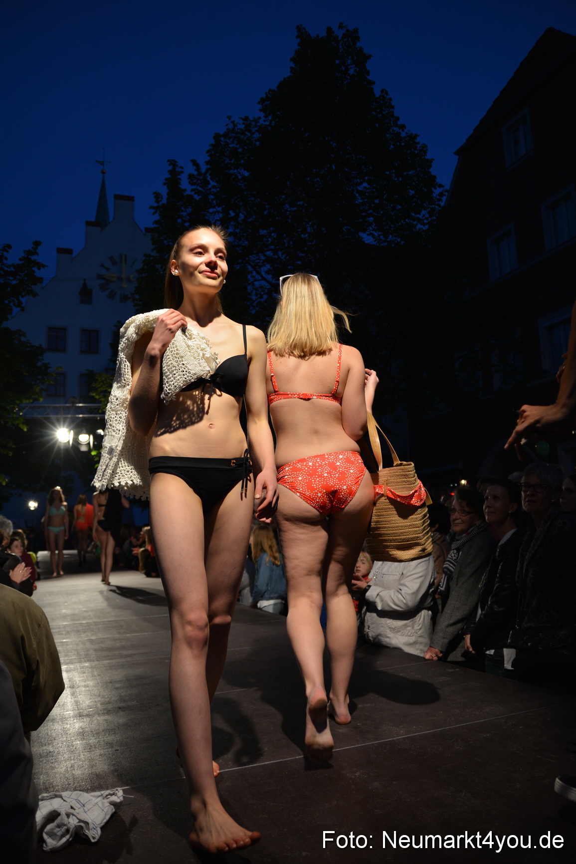 Modenschau Nacht der Sinne Neumarkt 090515 0157