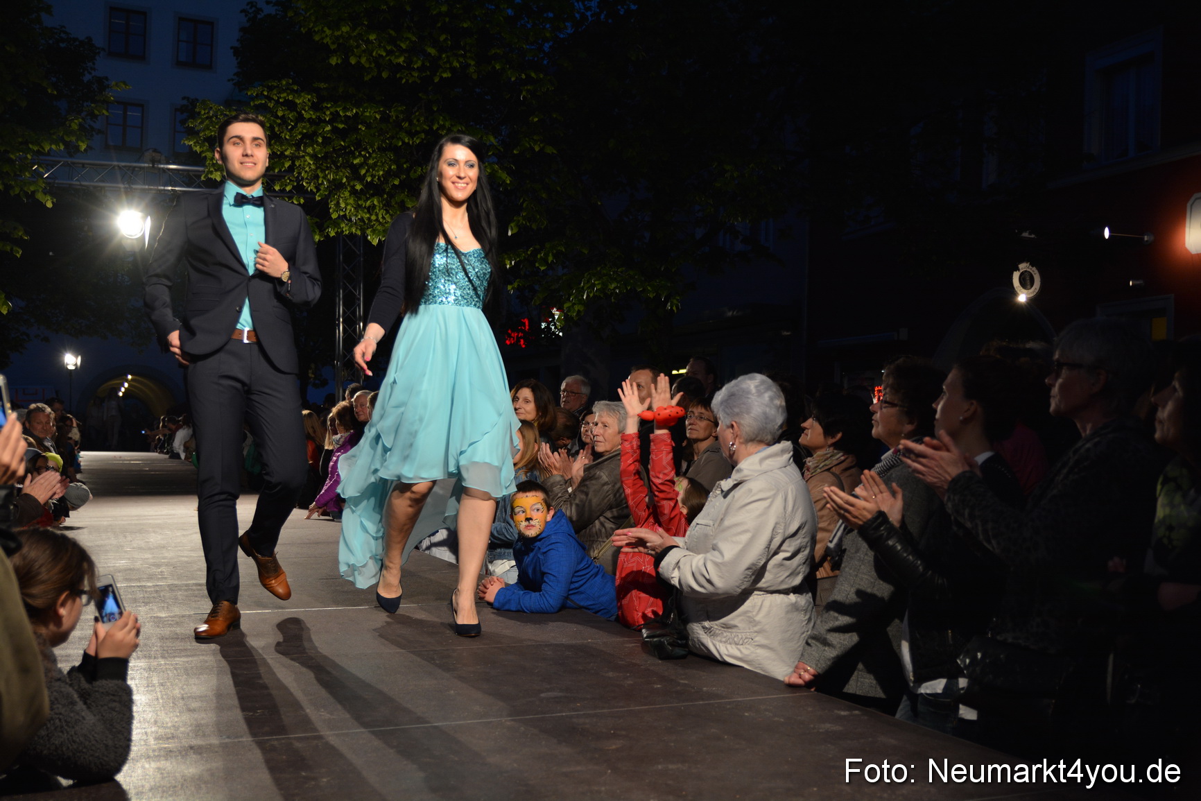 Modenschau Nacht der Sinne Neumarkt 090515 0171
