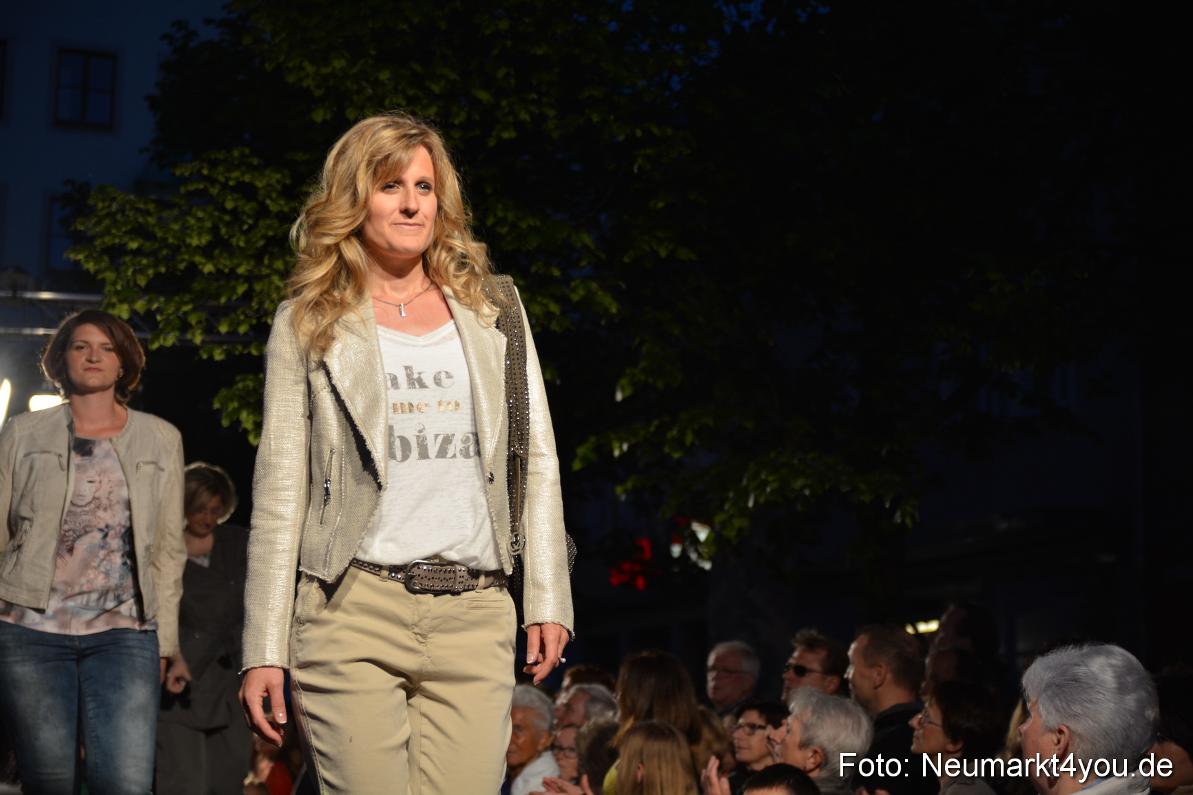 Modenschau Nacht der Sinne Neumarkt 090515 0173