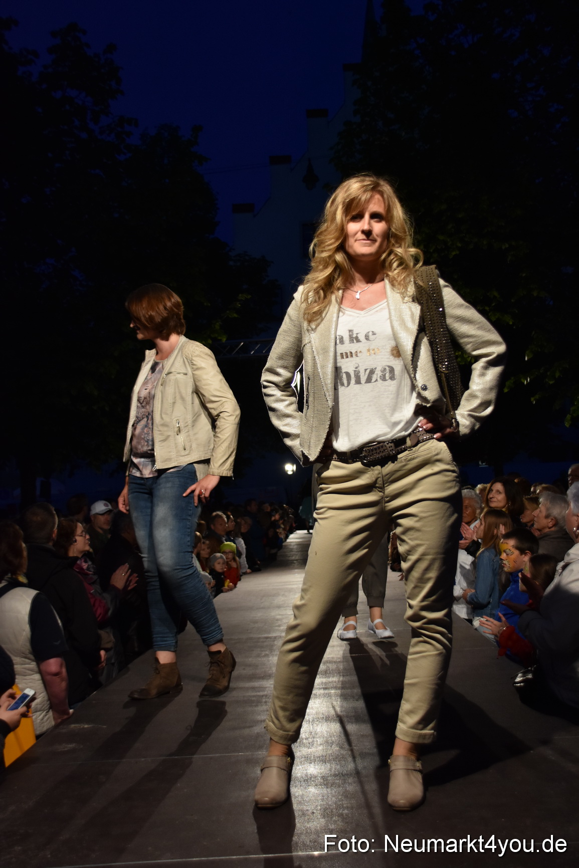 Modenschau Nacht der Sinne Neumarkt 090515 0174