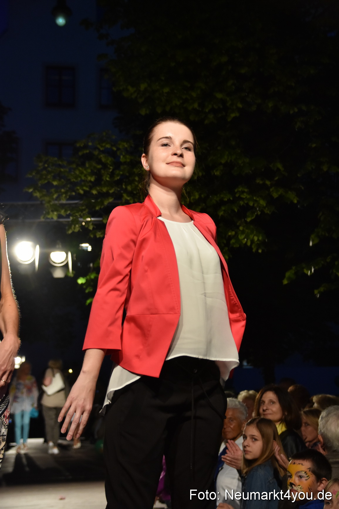 Modenschau Nacht der Sinne Neumarkt 090515 0178