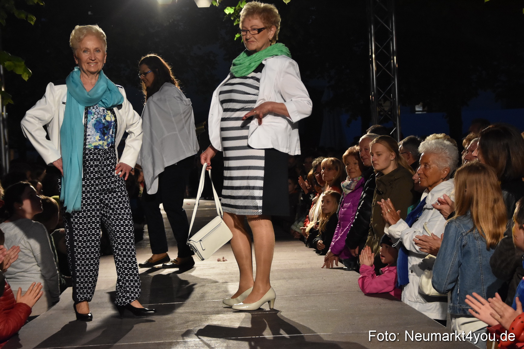 Modenschau Nacht der Sinne Neumarkt 090515 0183