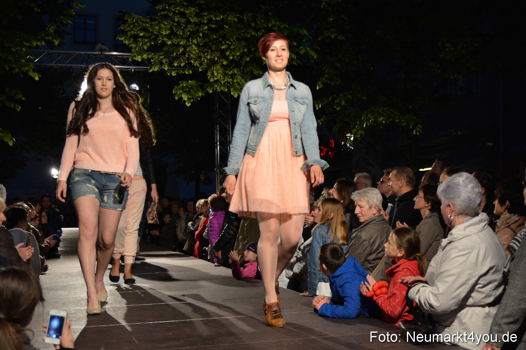 Modenschau Nacht der Sinne Neumarkt 090515 0190