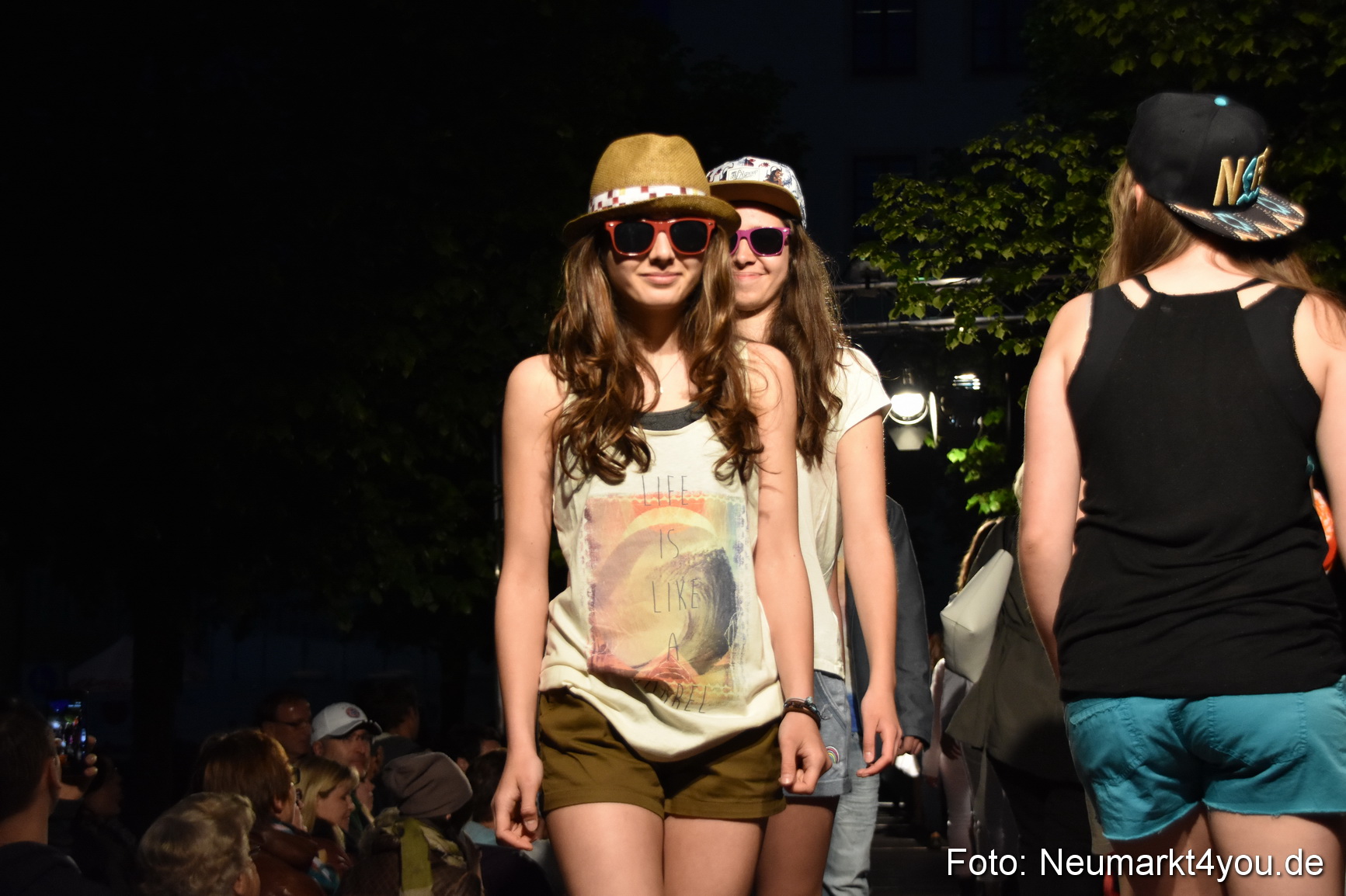 Modenschau Nacht der Sinne Neumarkt 090515 0205