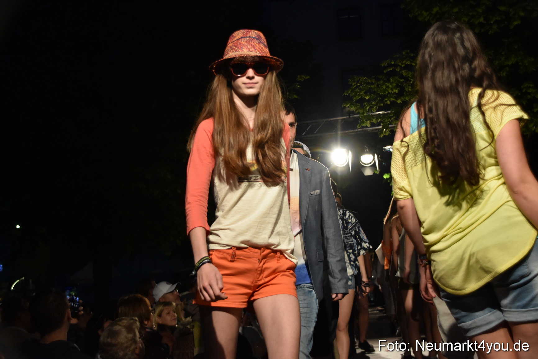 Modenschau Nacht der Sinne Neumarkt 090515 0207