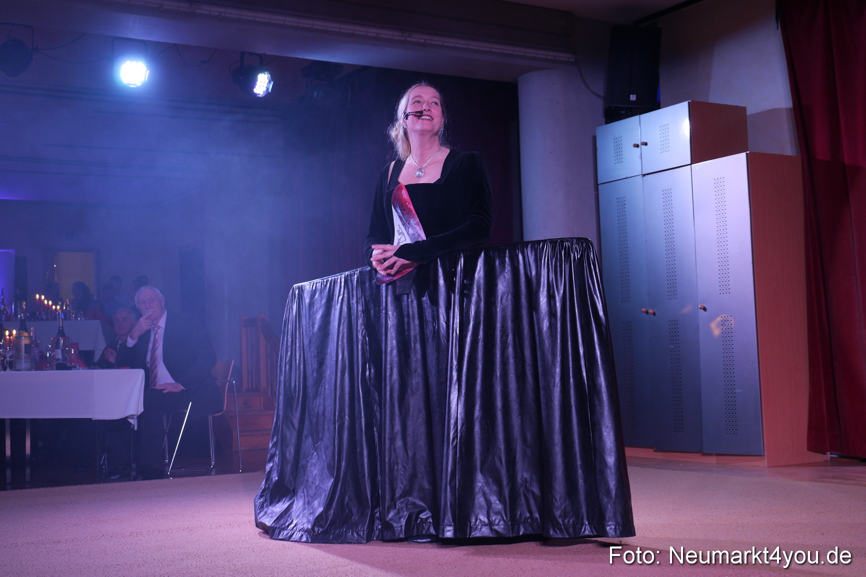 Valentinspalazzo Centrum Neumarkt 140215 0072