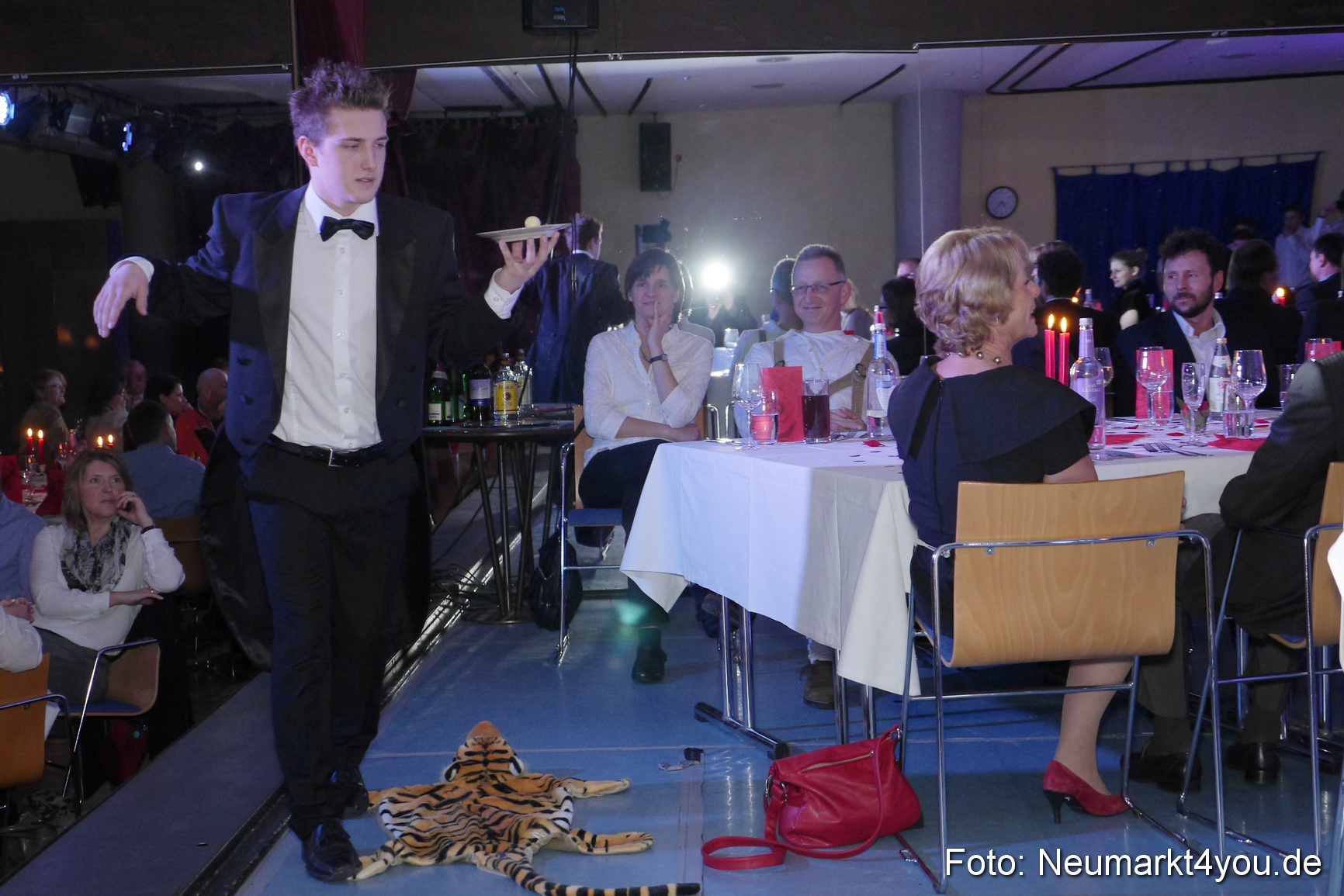 Valentinspalazzo Centrum Neumarkt 140215 0075