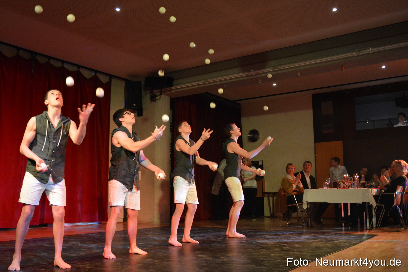 Valentinspalazzo Centrum Neumarkt 140215 0104