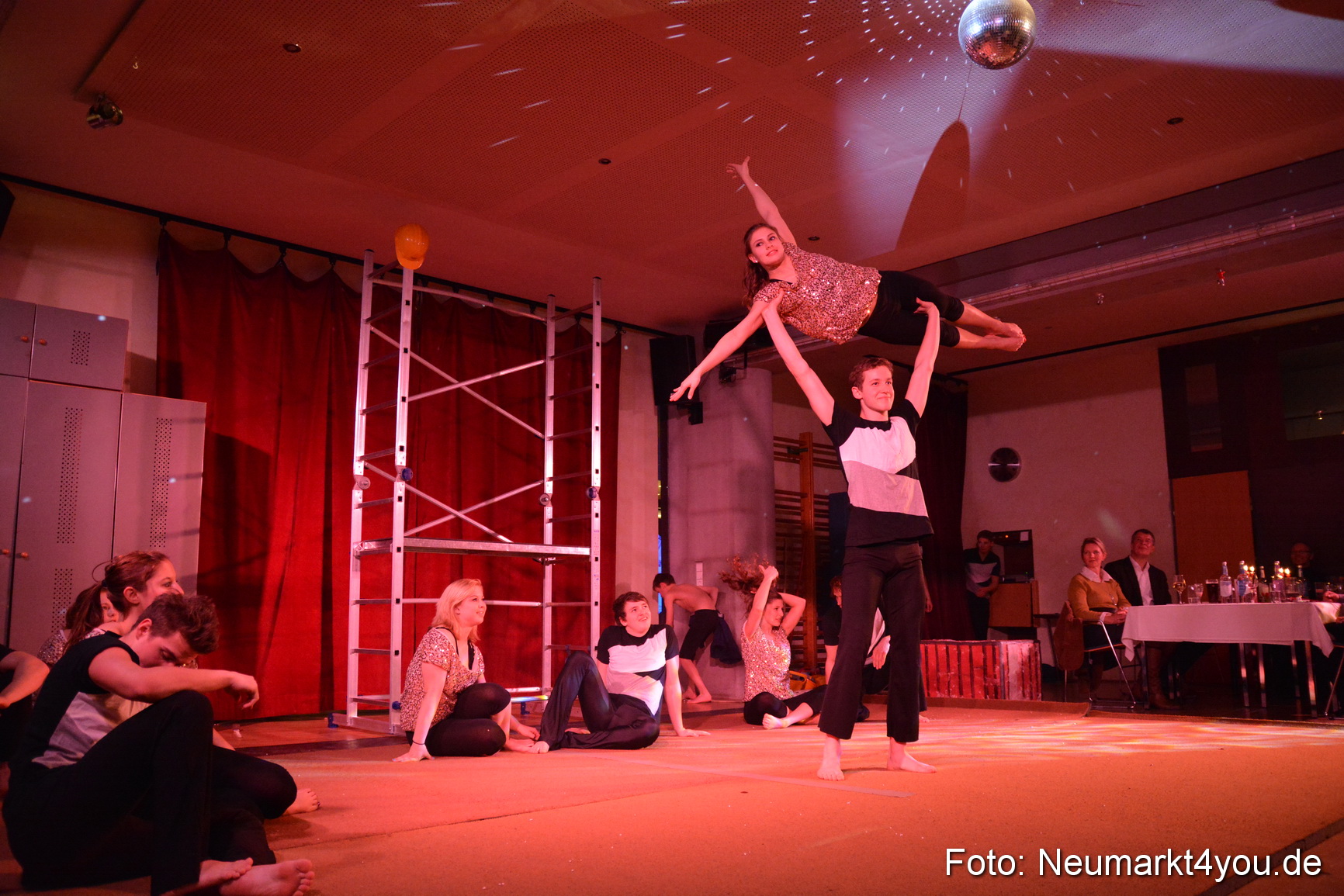 Valentinspalazzo Centrum Neumarkt 140215 0213