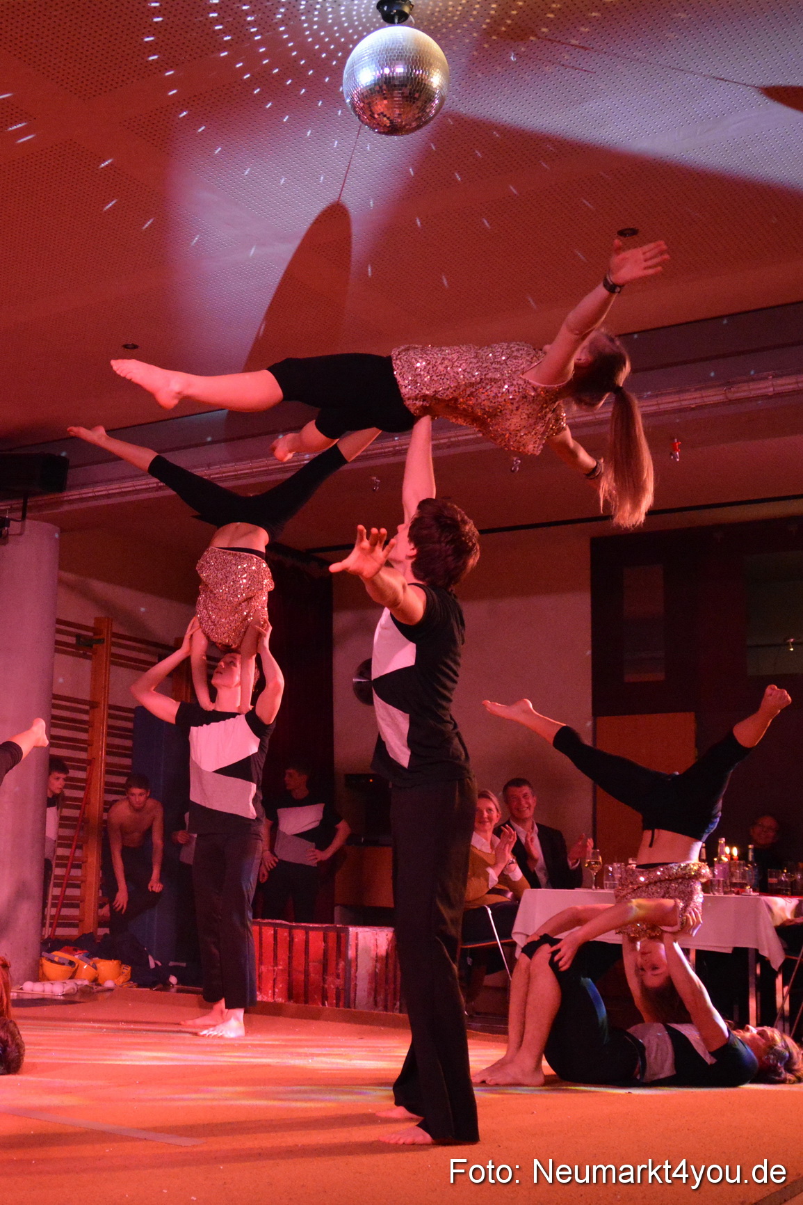 Valentinspalazzo Centrum Neumarkt 140215 0217