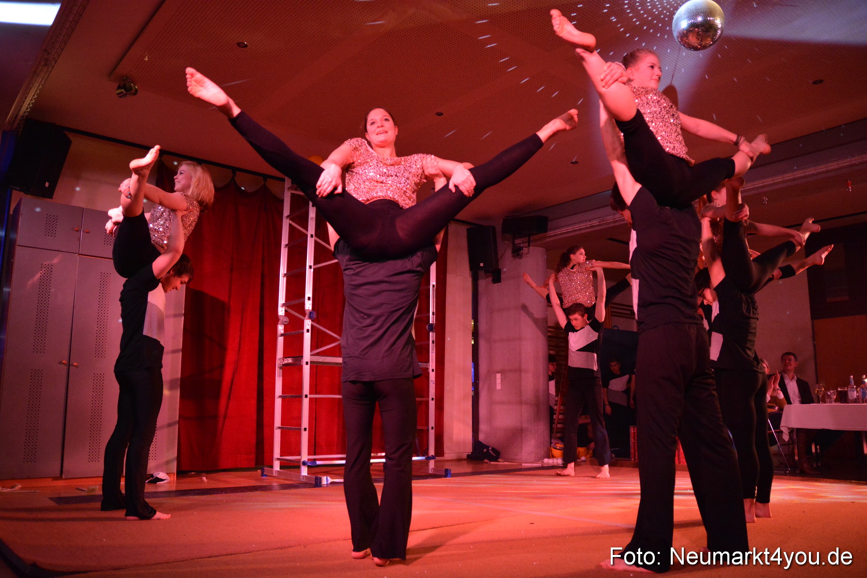 Valentinspalazzo Centrum Neumarkt 140215 0220