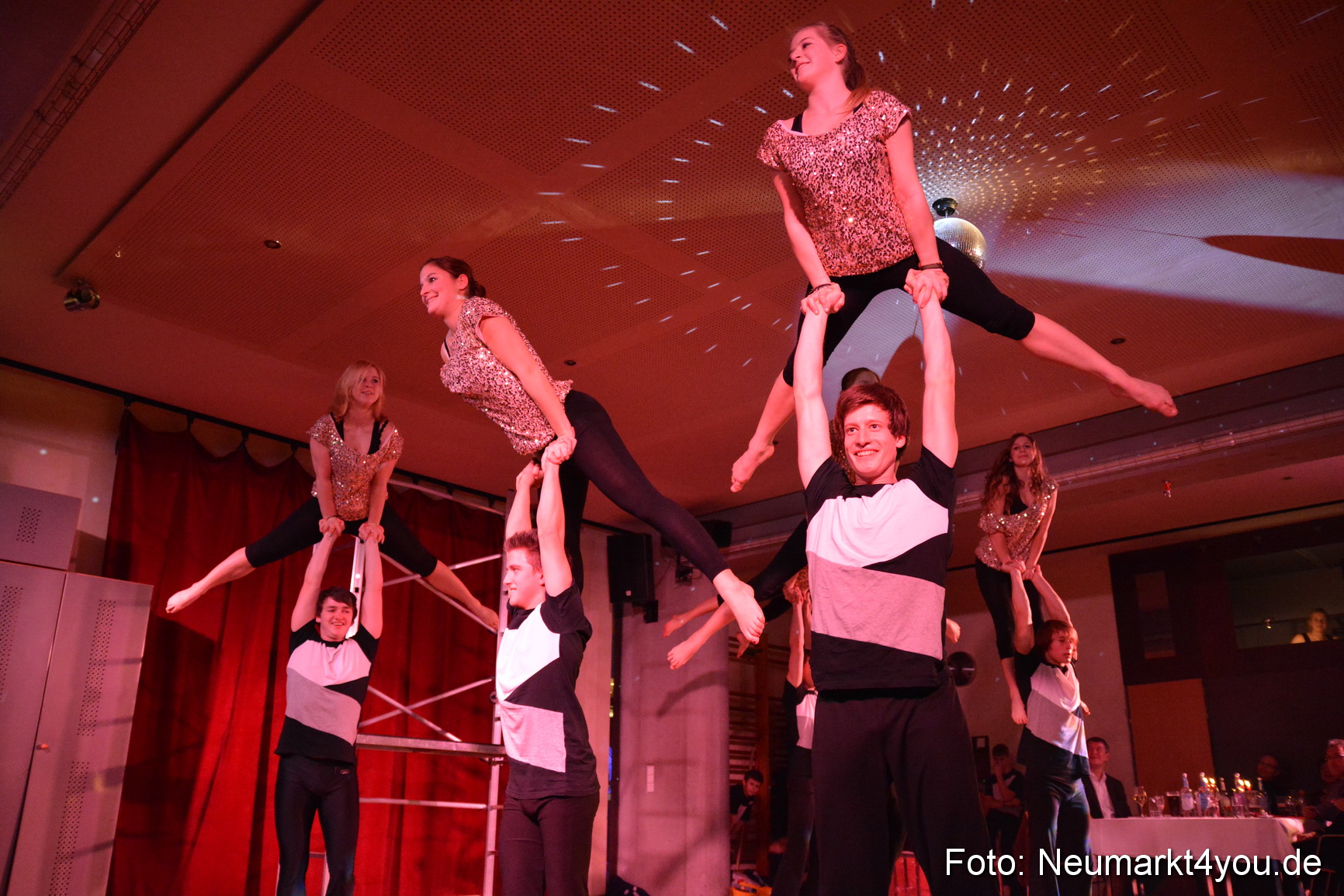 Valentinspalazzo Centrum Neumarkt 140215 0223