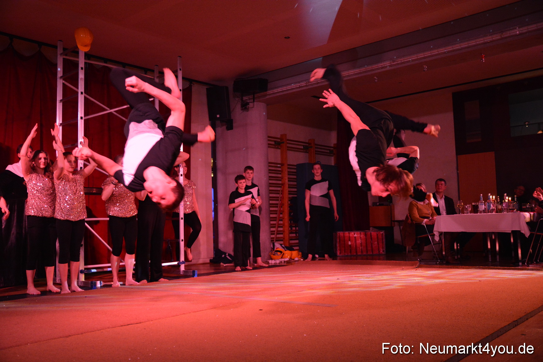 Valentinspalazzo Centrum Neumarkt 140215 0230