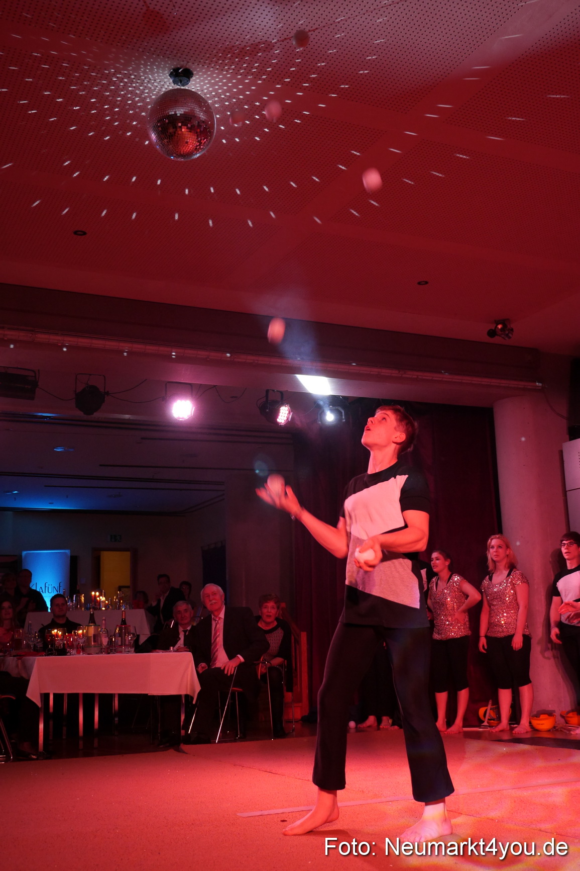 Valentinspalazzo Centrum Neumarkt 140215 0231