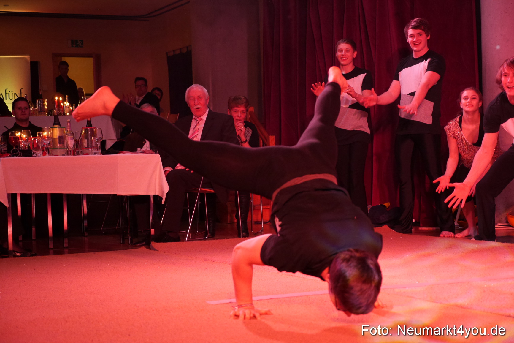 Valentinspalazzo Centrum Neumarkt 140215 0236