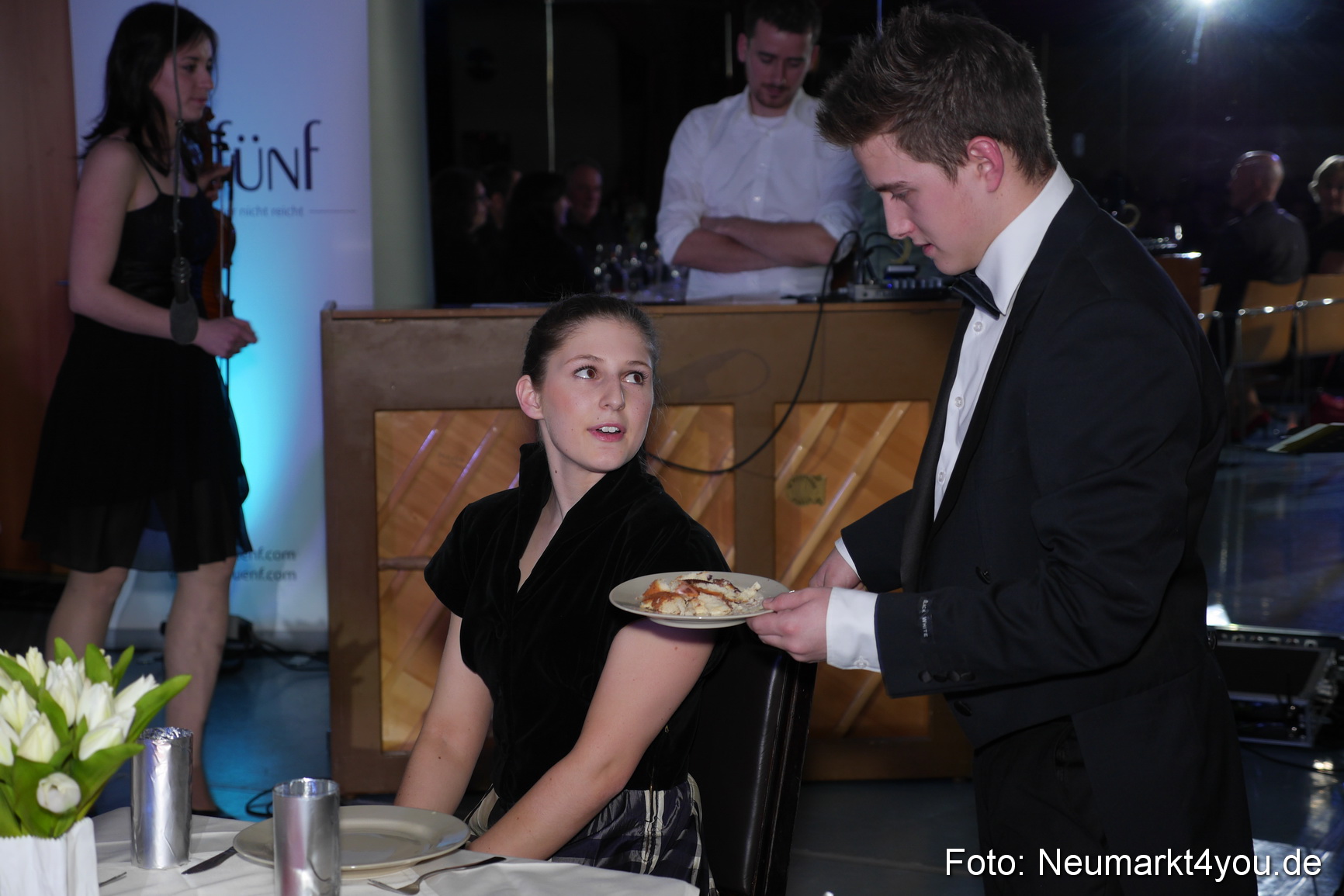 Valentinspalazzo Centrum Neumarkt 140215 0244