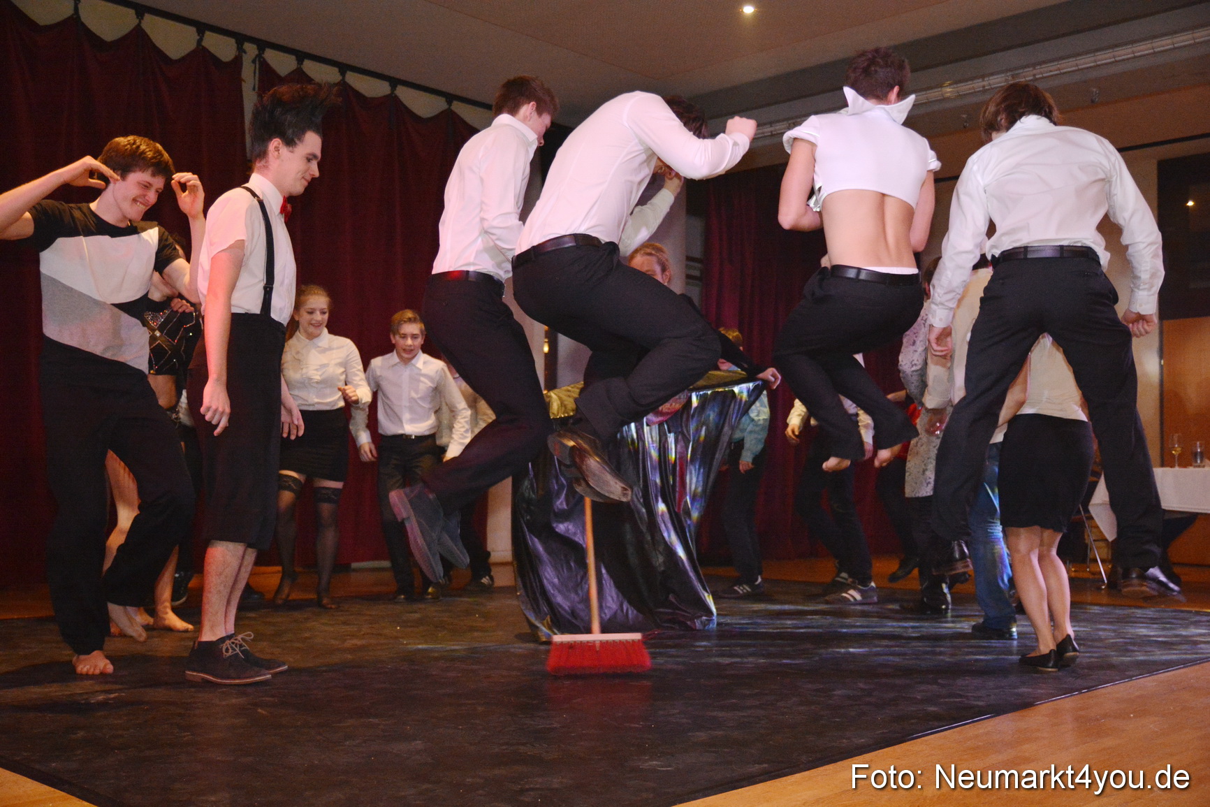 Valentinspalazzo Centrum Neumarkt 140215 0344