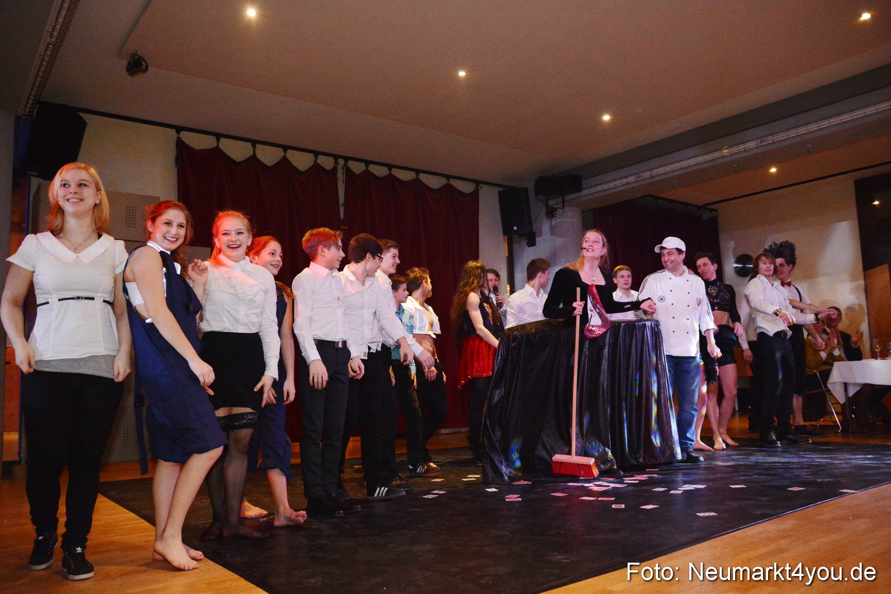 Valentinspalazzo Centrum Neumarkt 140215 0350