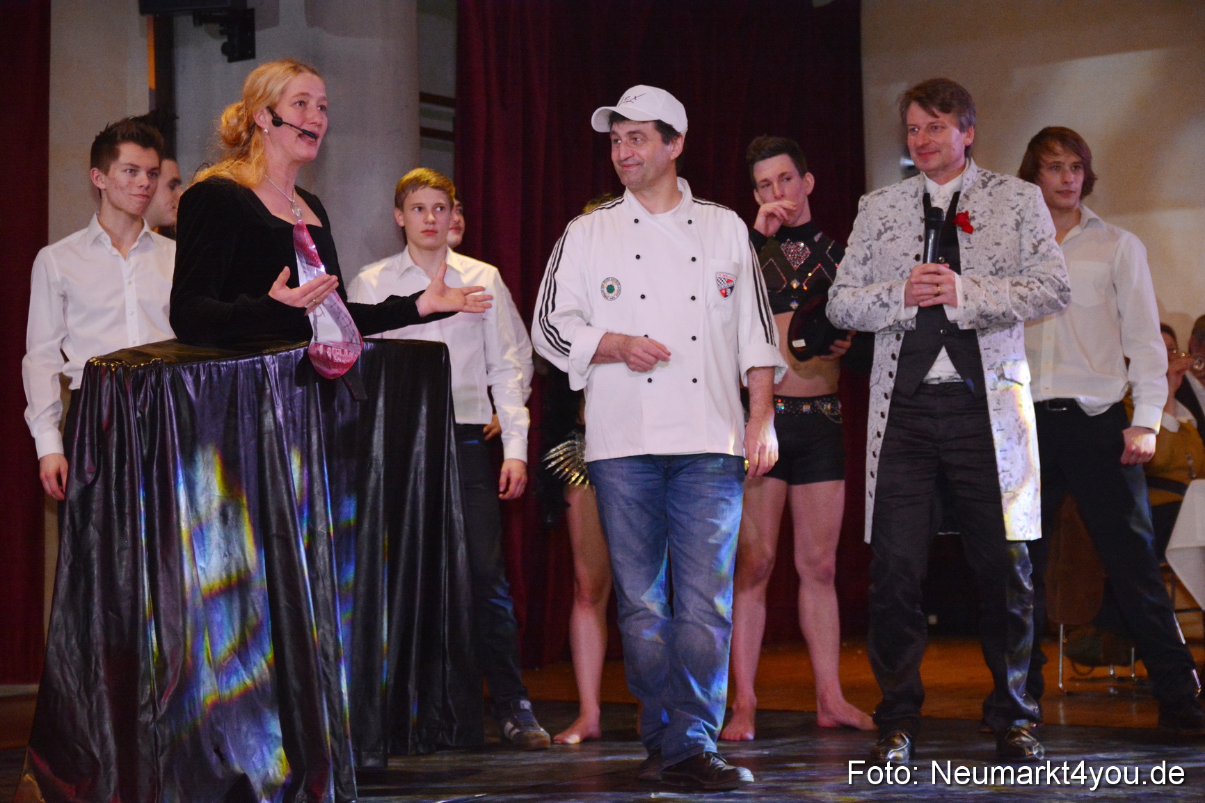 Valentinspalazzo Centrum Neumarkt 140215 0352